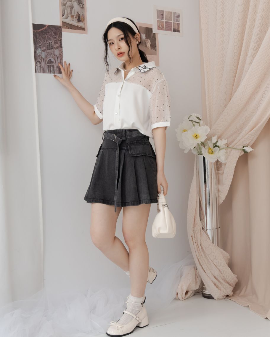 飛鳥刺繡領片透紗拼接上衣