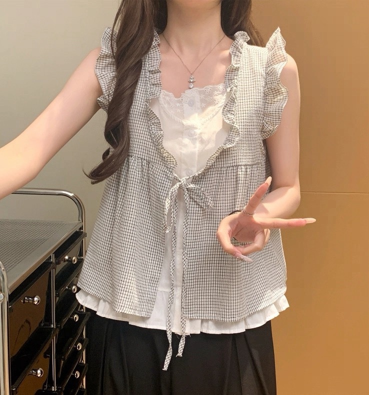 假兩件荷葉邊格子背心