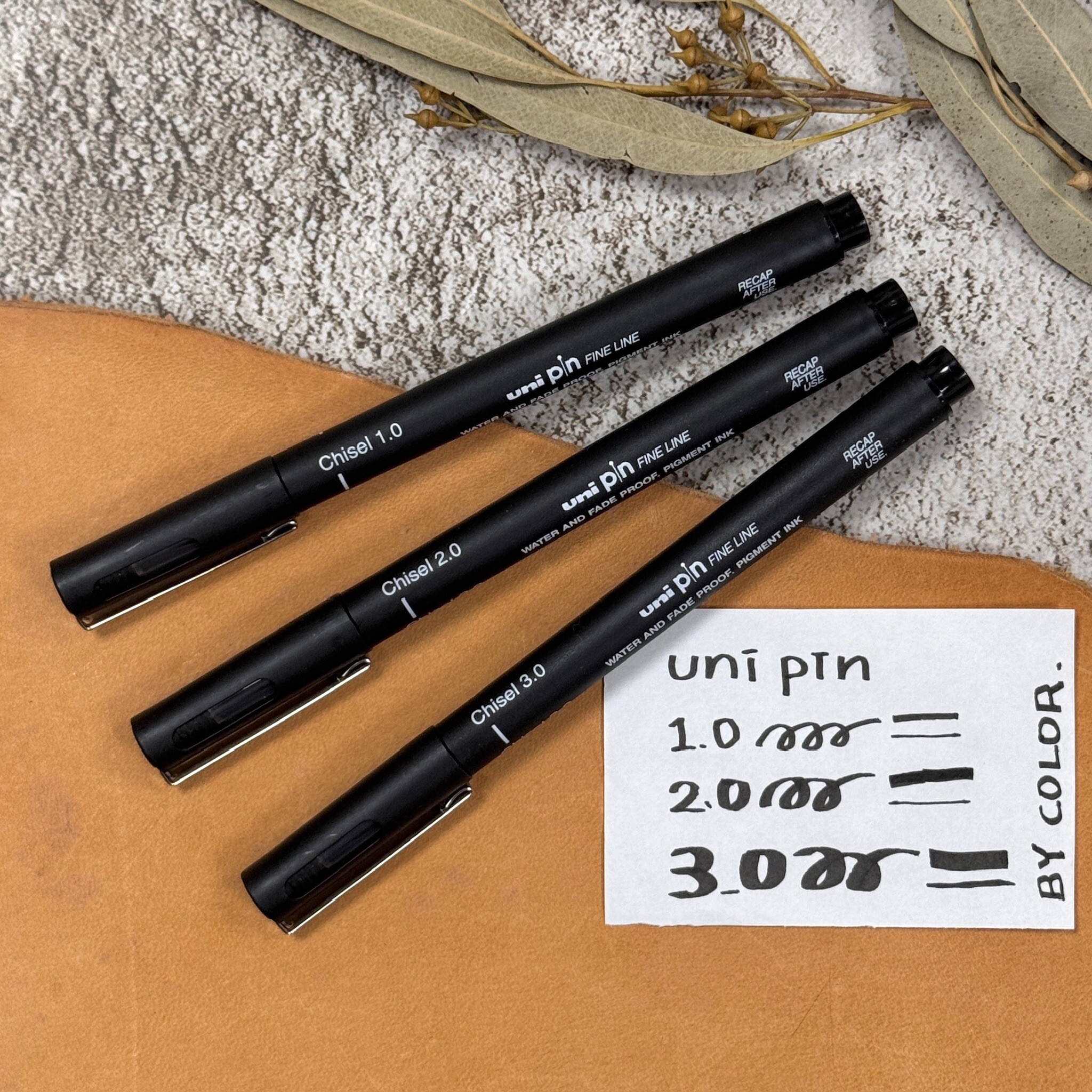 UNI 三菱｜ PIN 水性代針筆 黑色斜方頭