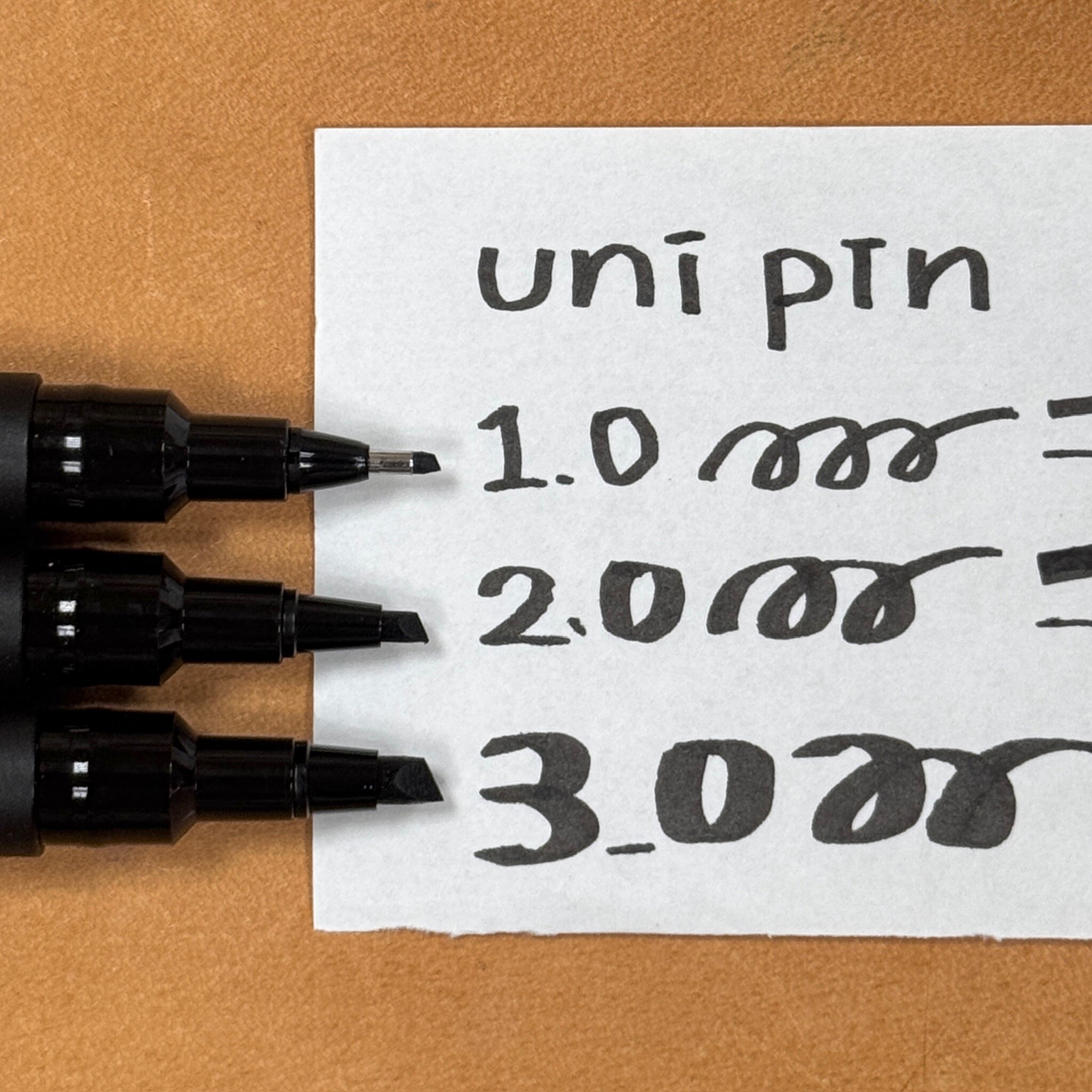 UNI 三菱｜ PIN 水性代針筆 黑色斜方頭