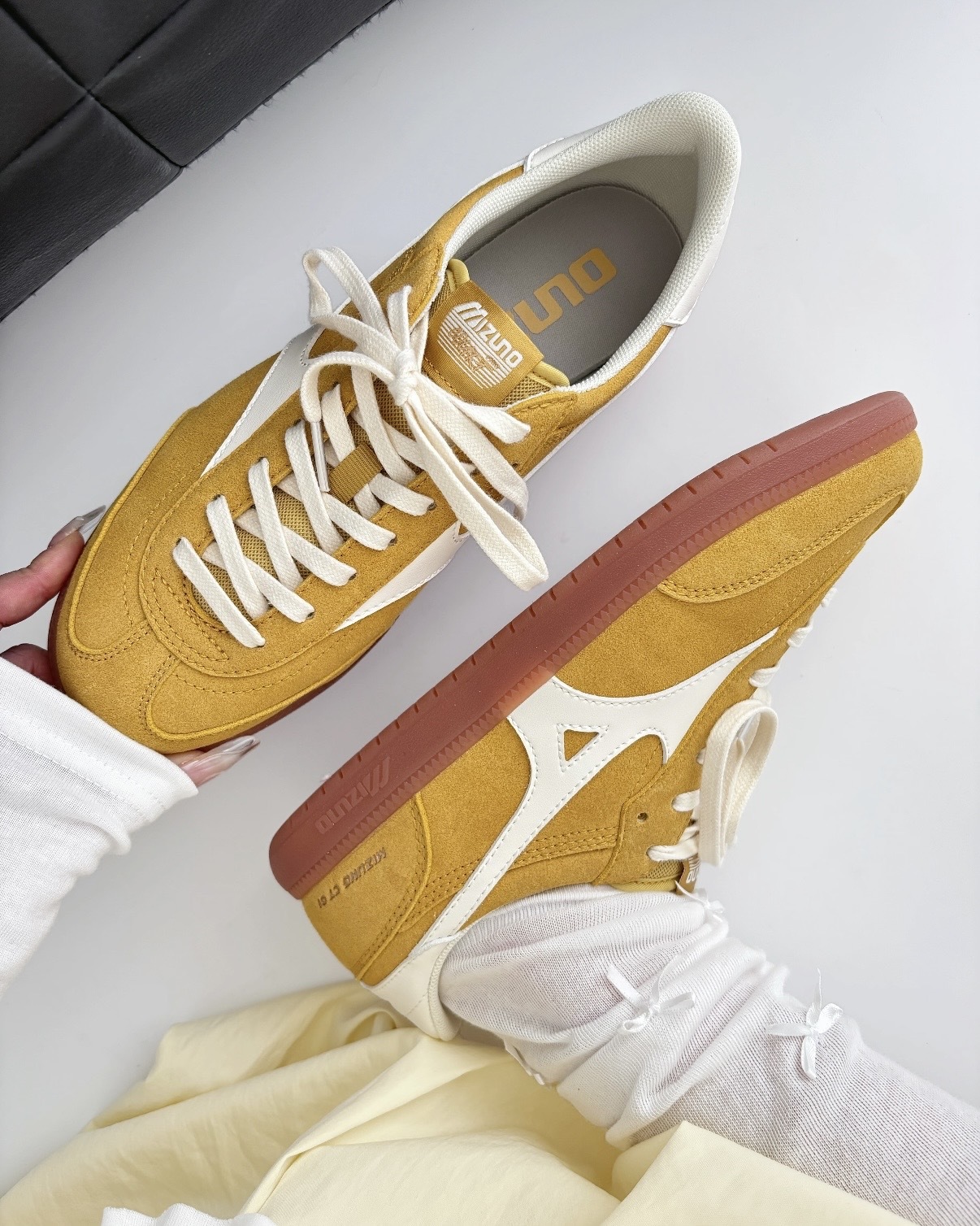 MIZUNO CT 01 芥黃色 米白 奶油白 焦糖底 薄底鞋 男女鞋 D1GH262704 / 預購