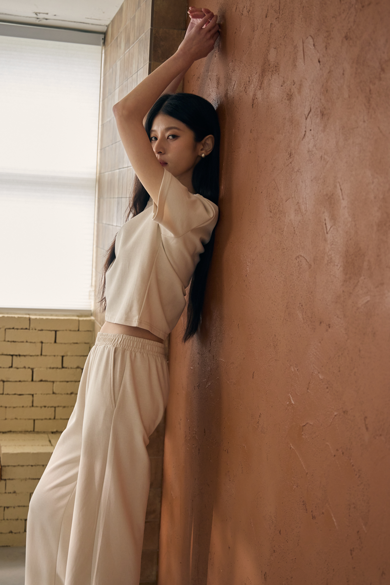 柔滑垂墜寬褲套裝