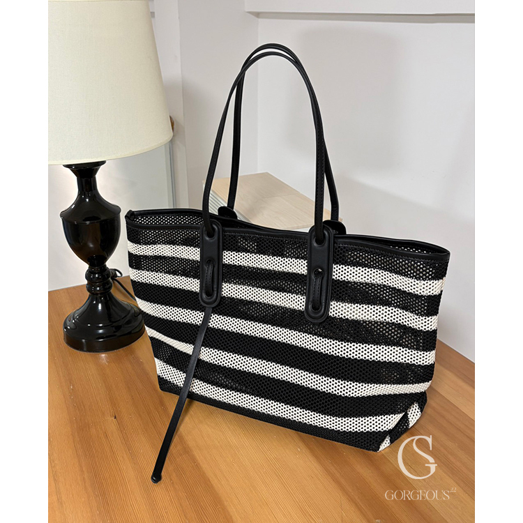 A220「⾼質感條紋渡假包」