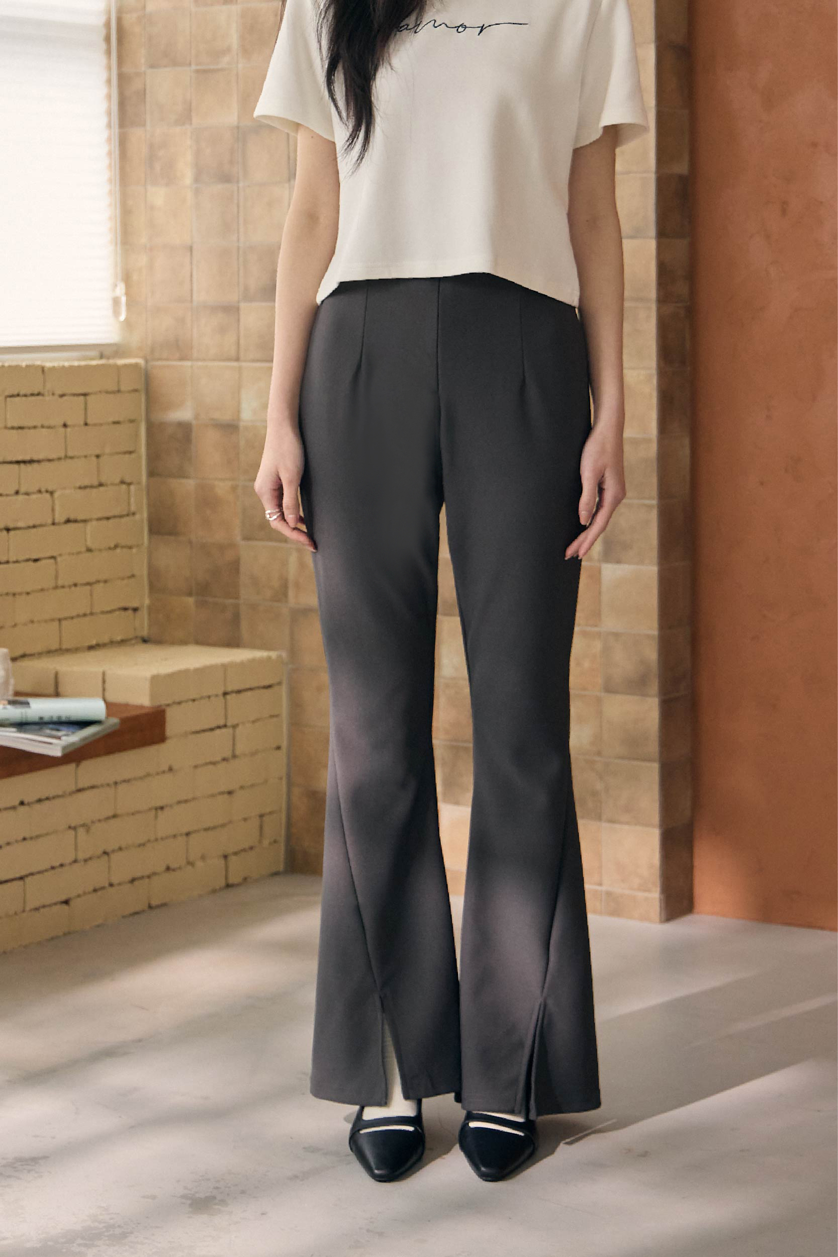 立體修飾開衩喇叭褲