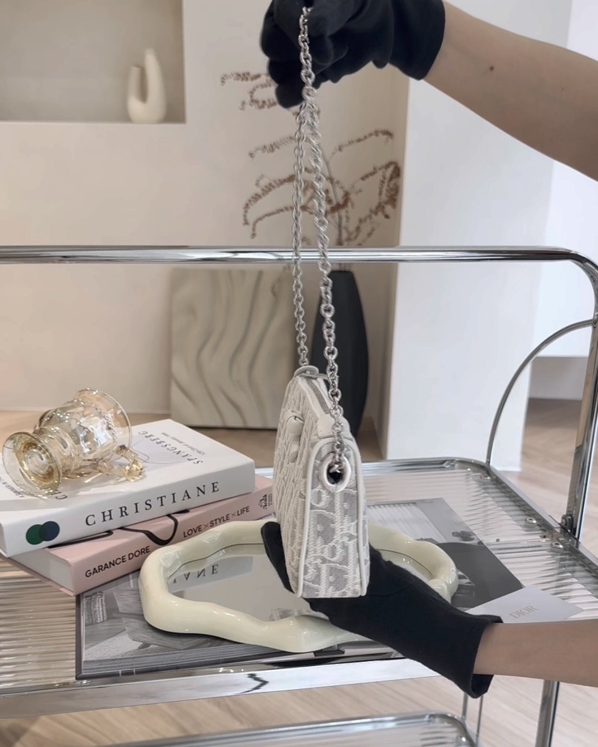 DIOR｜PROMENADE 附鏈帶手拿包 白色