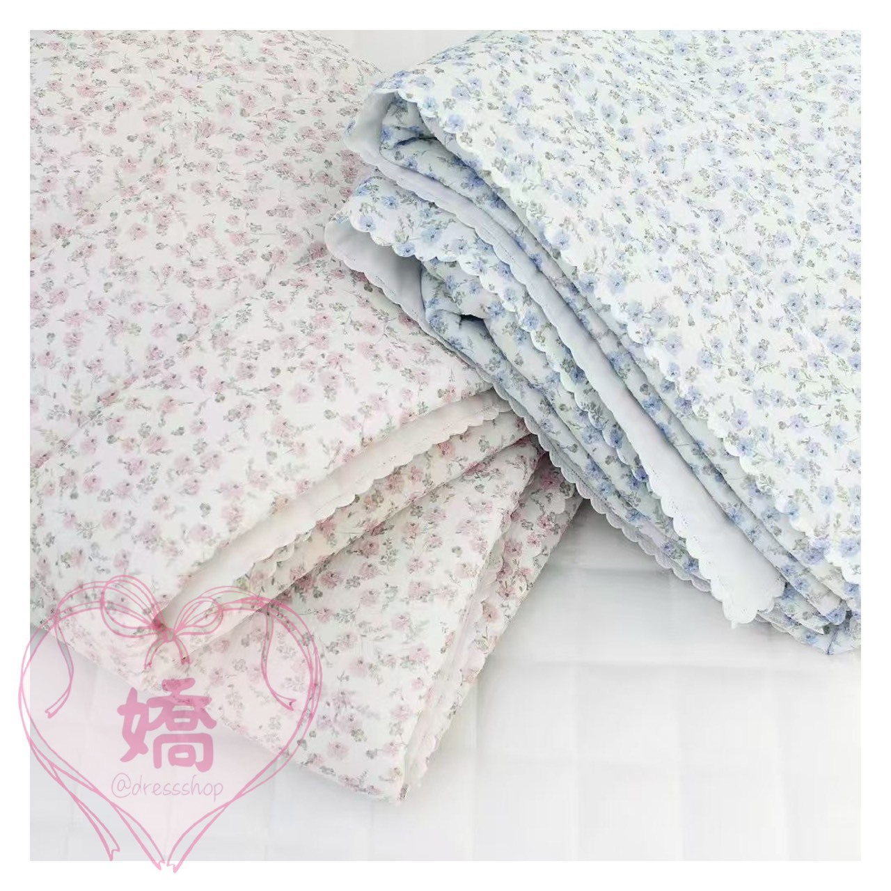 K03010滿版小花橫條壓紋春夏薄被(粉'藍)(S'Q'枕套)
