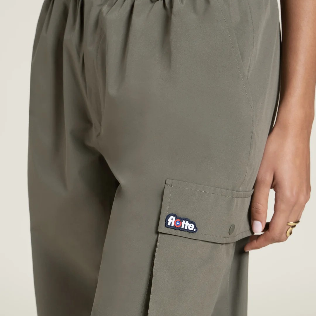 1FL0401-113 [FLOTTE] Gambetta - Rain Pants Sahara Green #22080 (EU)