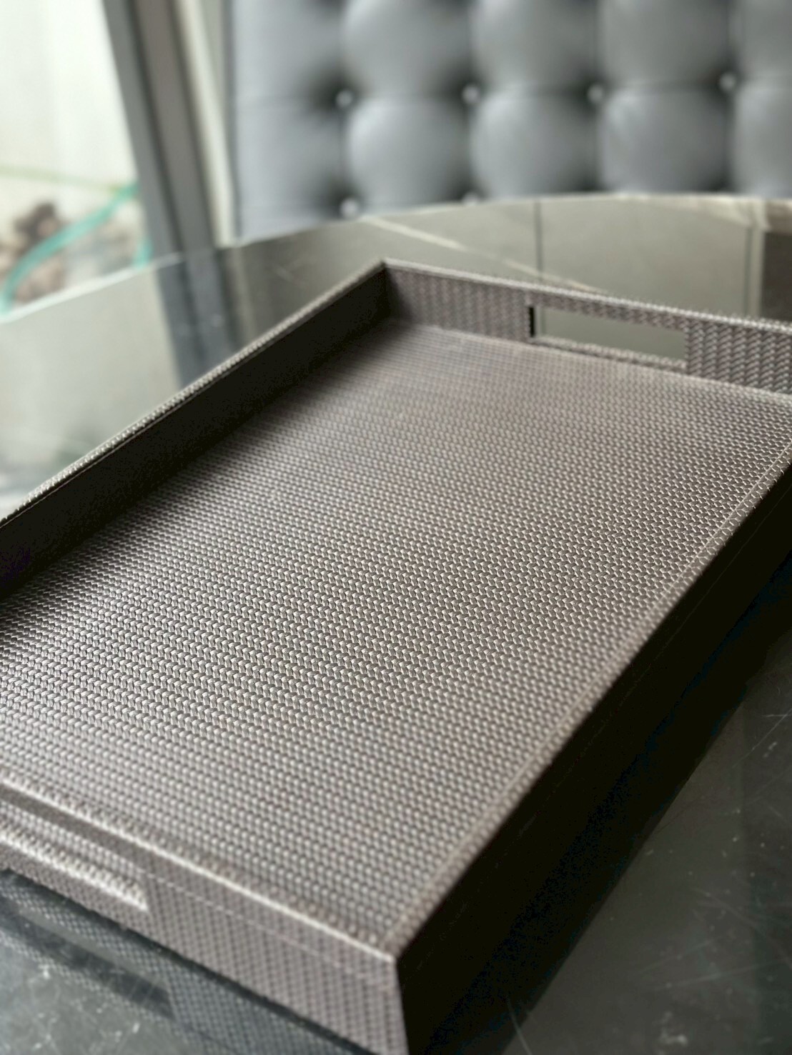 咖啡色編織皮革把手托盤