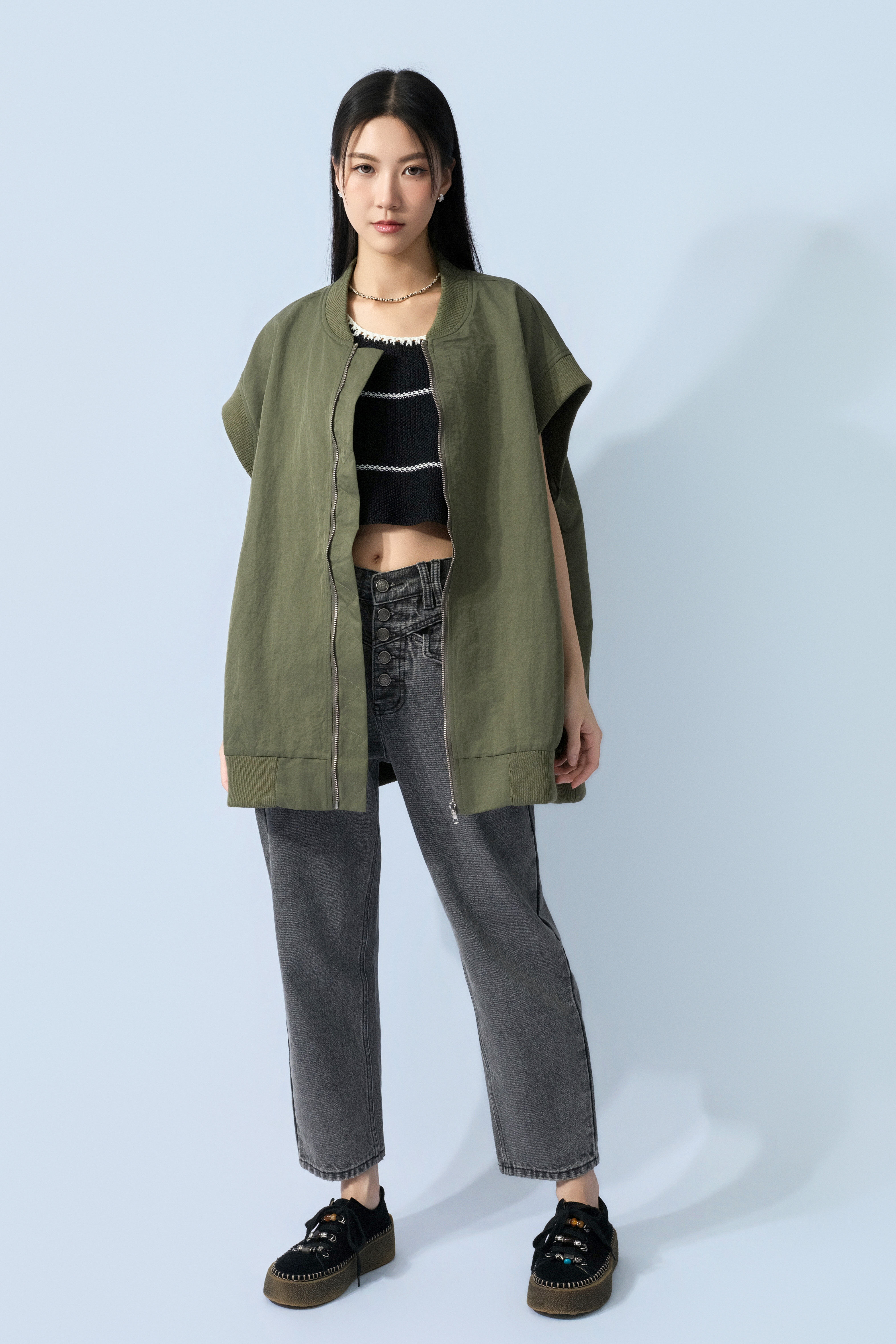 SS26_0040（外套＋上衣＋牛仔褲）