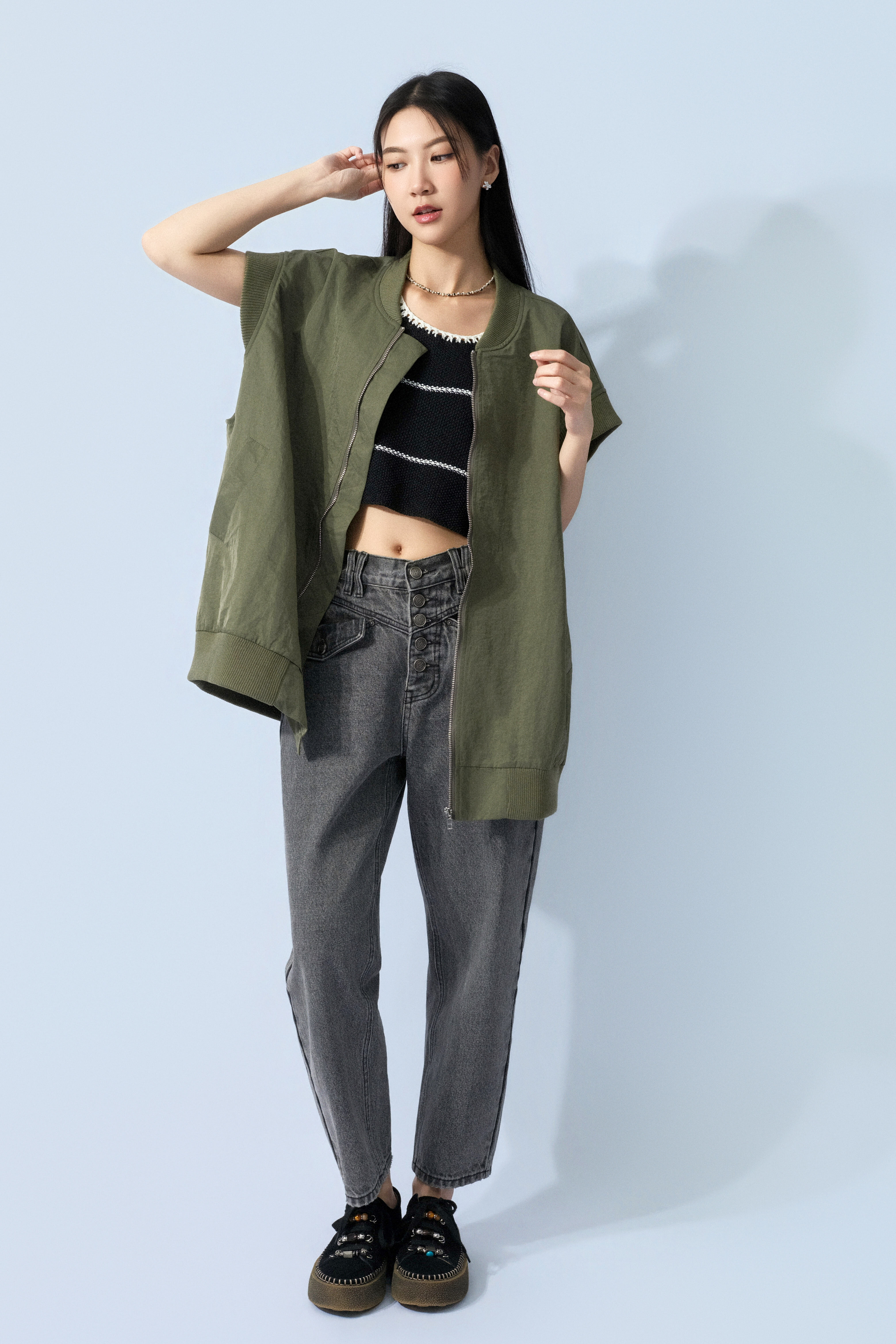 SS26_0040（外套＋上衣＋牛仔褲）