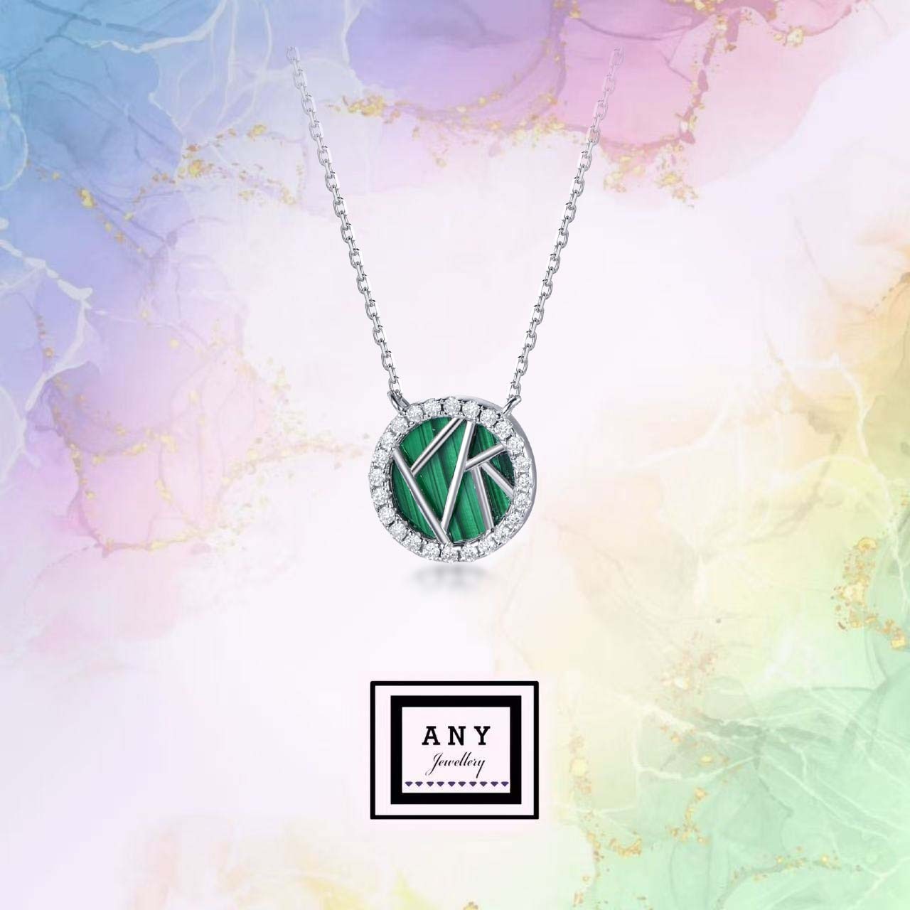 XP038 N2976 綠色孔雀石Traces of Light Necklace（莫桑）