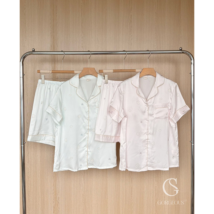 A23「法式綢緞慵懶兔兔睡⾐組」