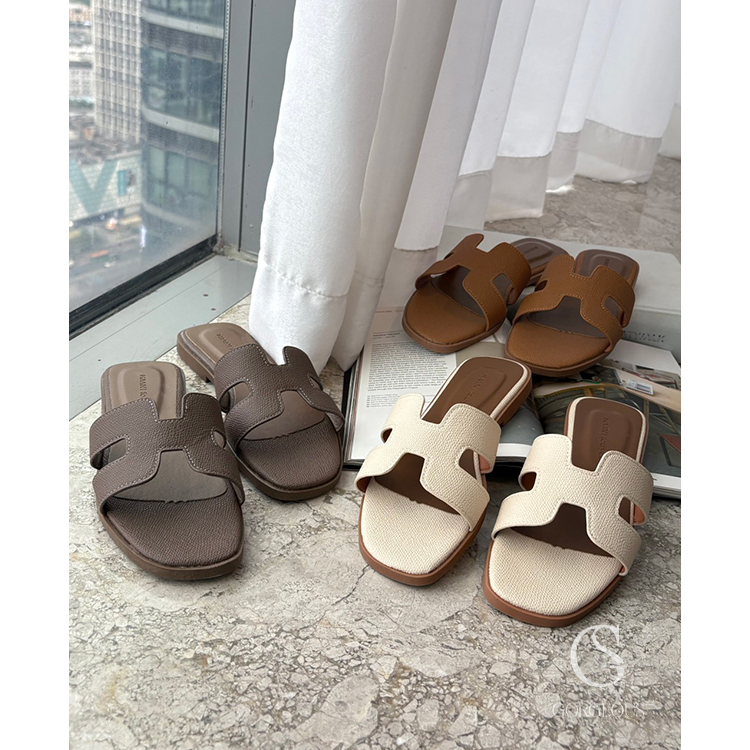 A09 「百看不厭HH渡假拖鞋」