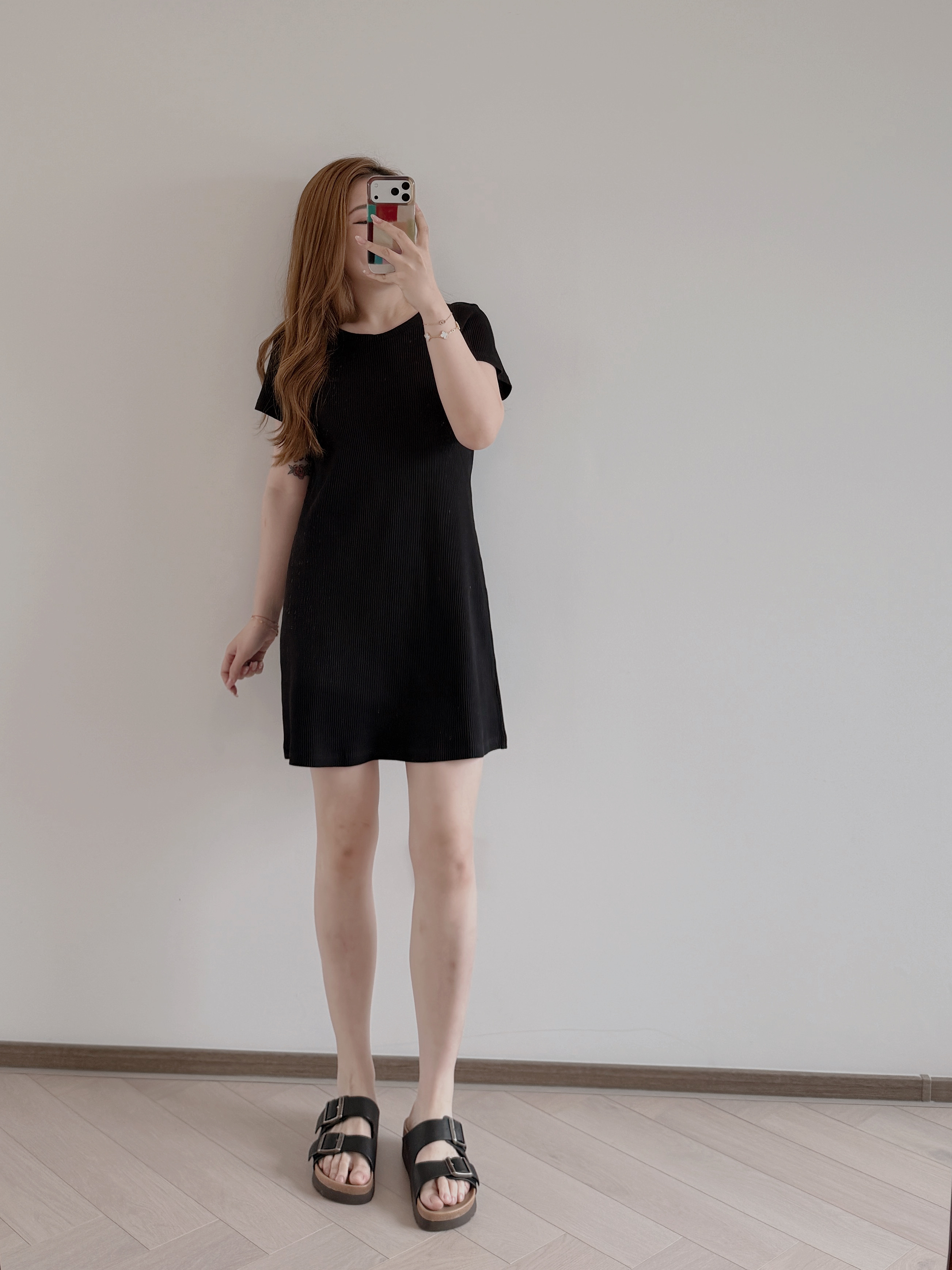 預售 7411 短袖軟滑顯瘦小黑裙