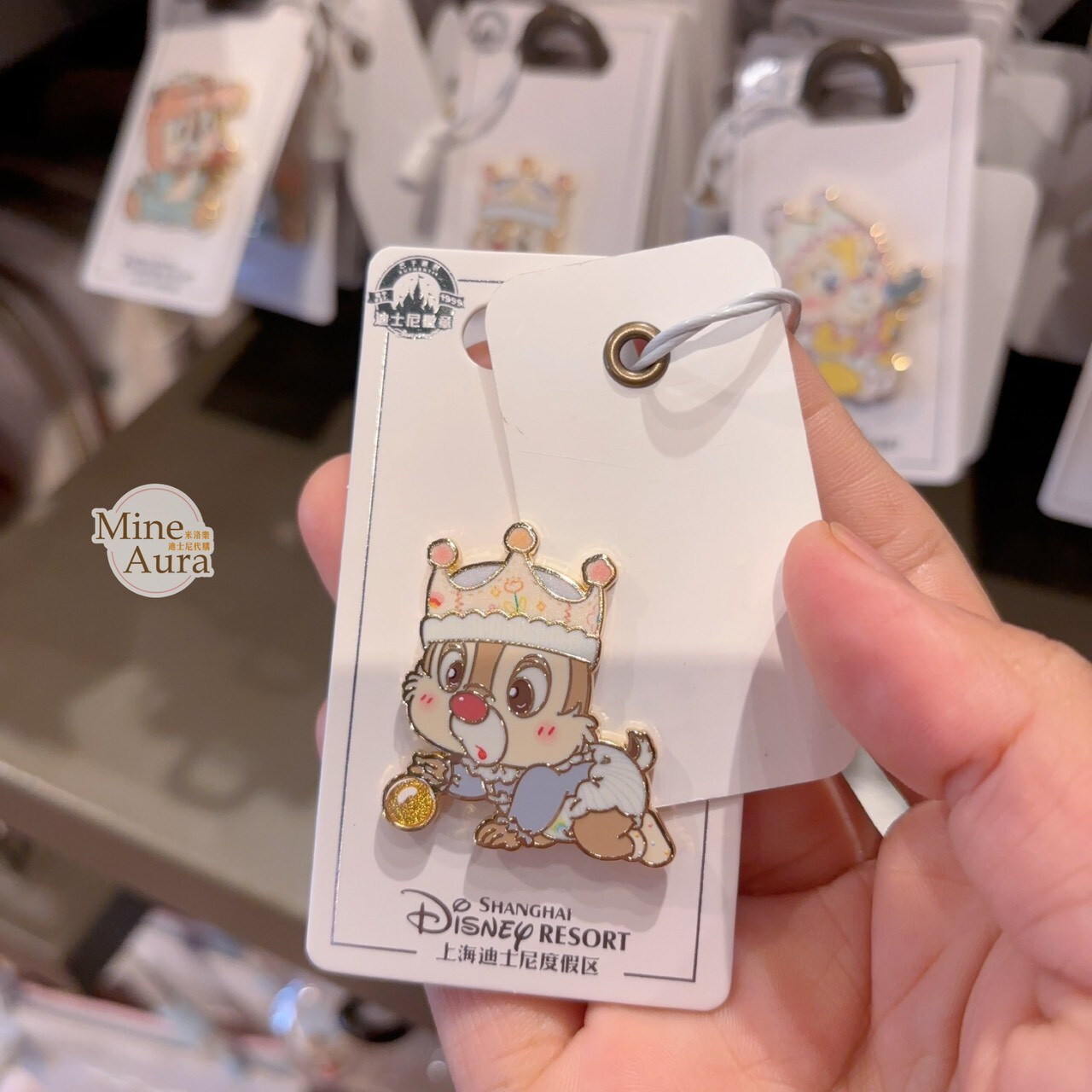 奇奇蒂蒂 Chip 'n Dale 童話王國系列 紅鼻 蒂蒂 Dale 寶寶 造型 徽章 PIN -上海迪士尼樂園