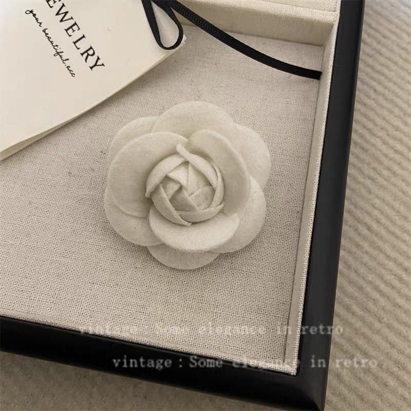 【台灣現貨速發】白色手工布製花 山茶花 花頭｜無花頸｜5cm 裝飾品 花材
