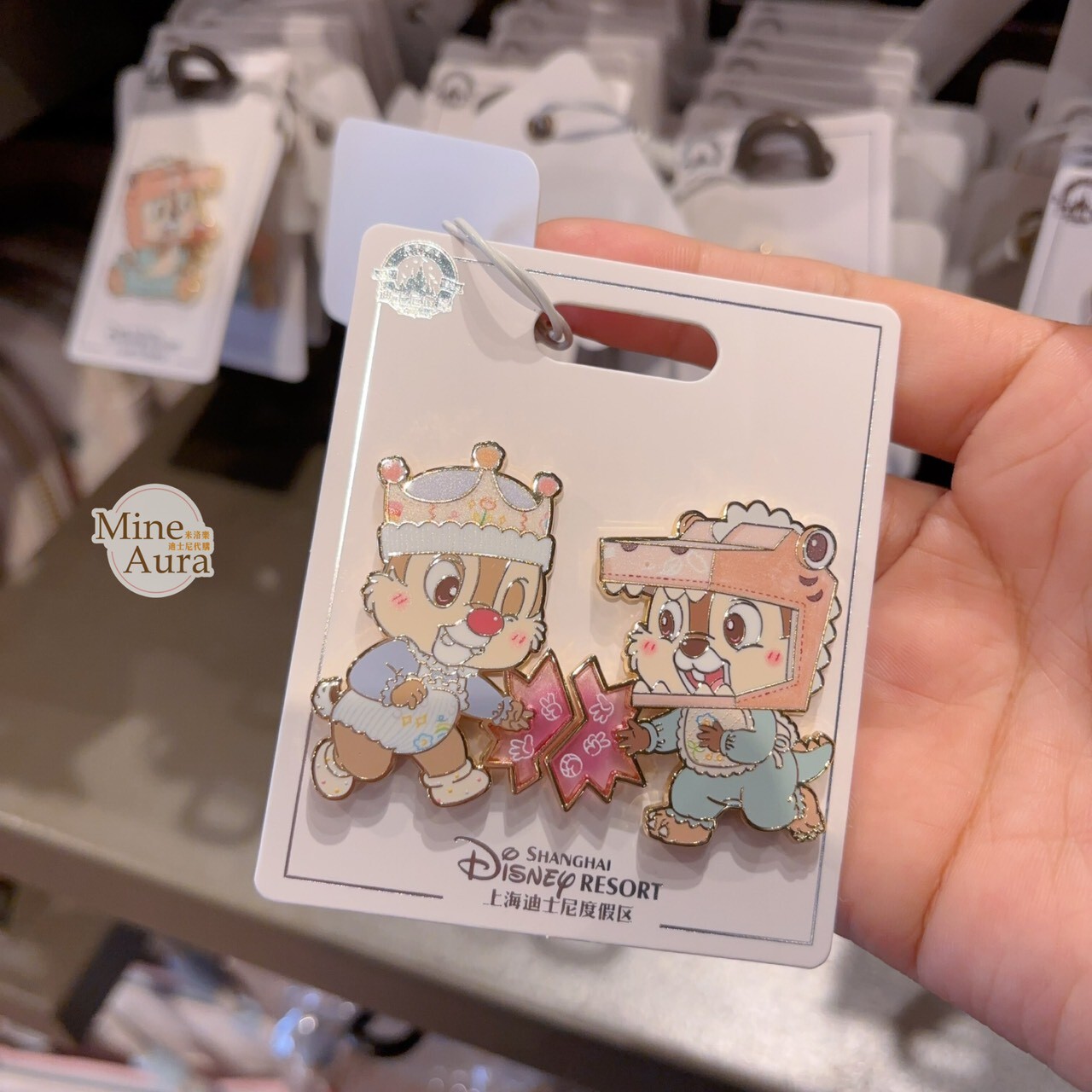 奇奇蒂蒂 Chip 'n Dale 童話王國系列 猜拳造型 徽章 PIN -上海迪士尼樂園
