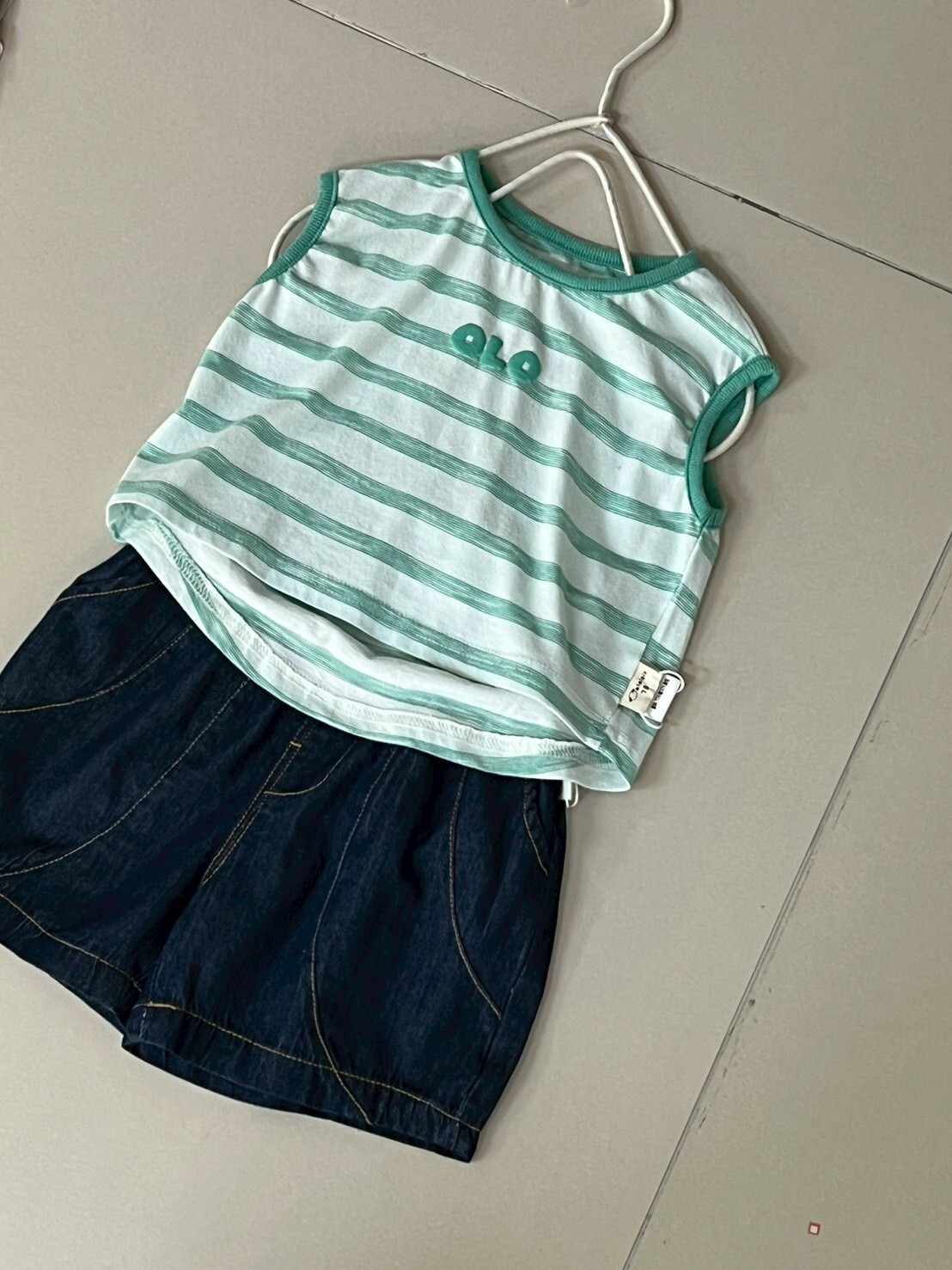 韓系簡約條紋背心