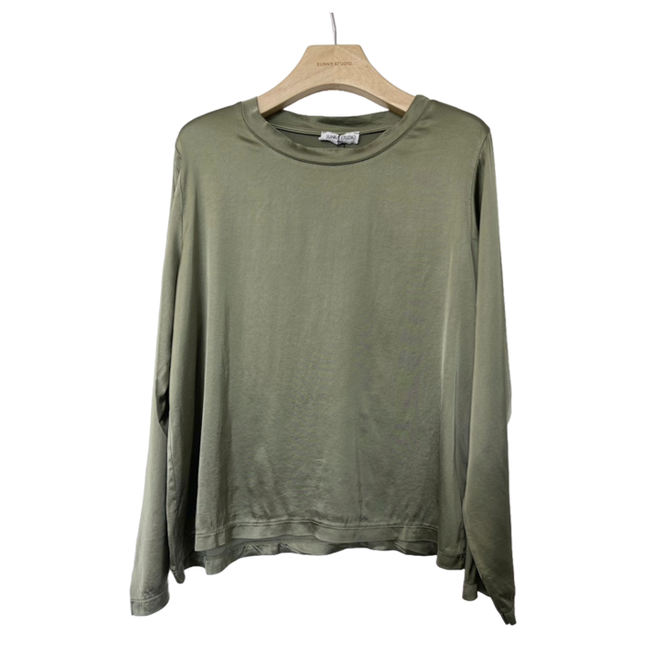 1SO0403-053 [SUNNY STUDIO] Long Sleeve Round Neck Top Kaki #13489 (EU)