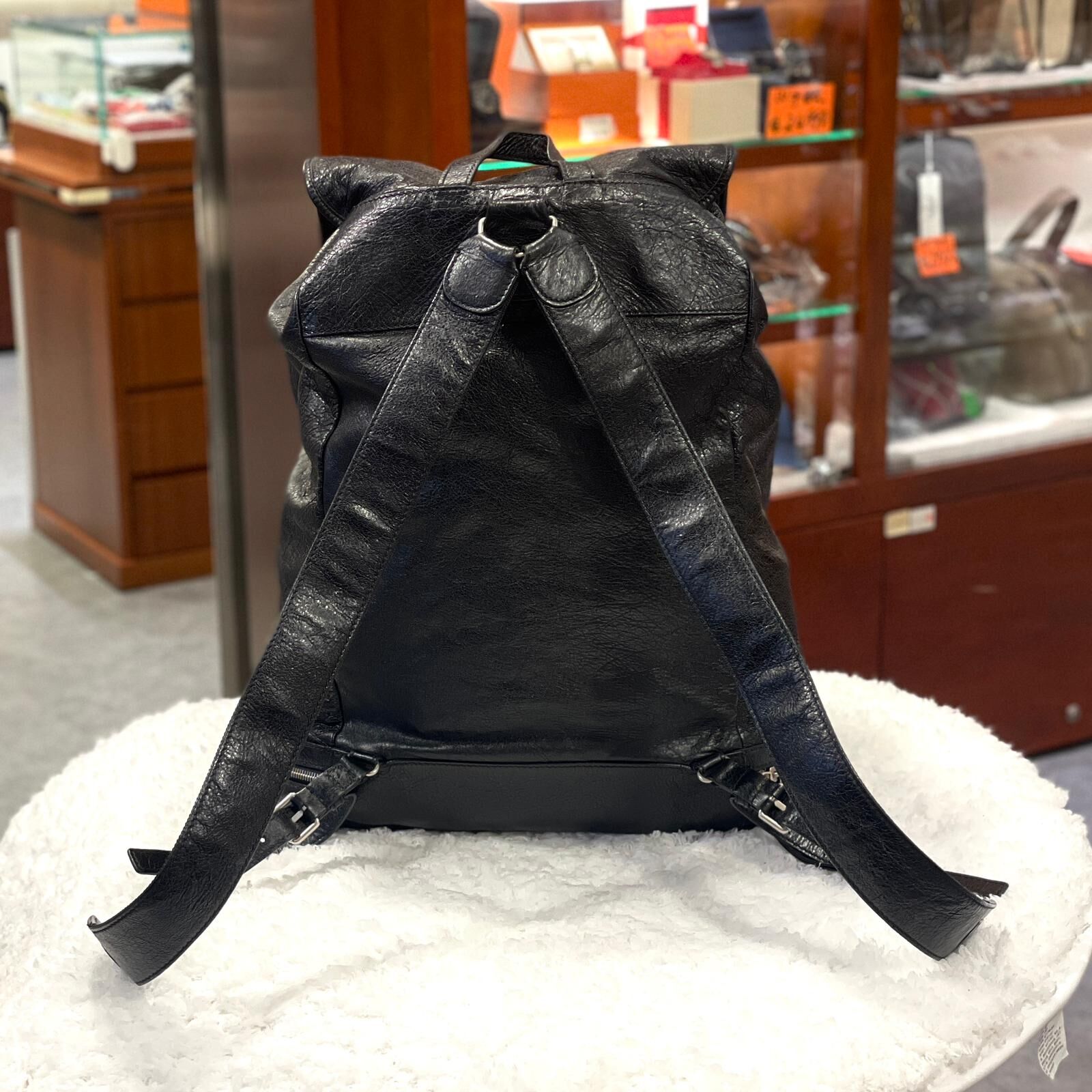 99%NEW二手BALENCIAGA BACKPACK 黑色防舊小羊皮銀扣 #巴黎世家背包 #機車包 #香榭站正品