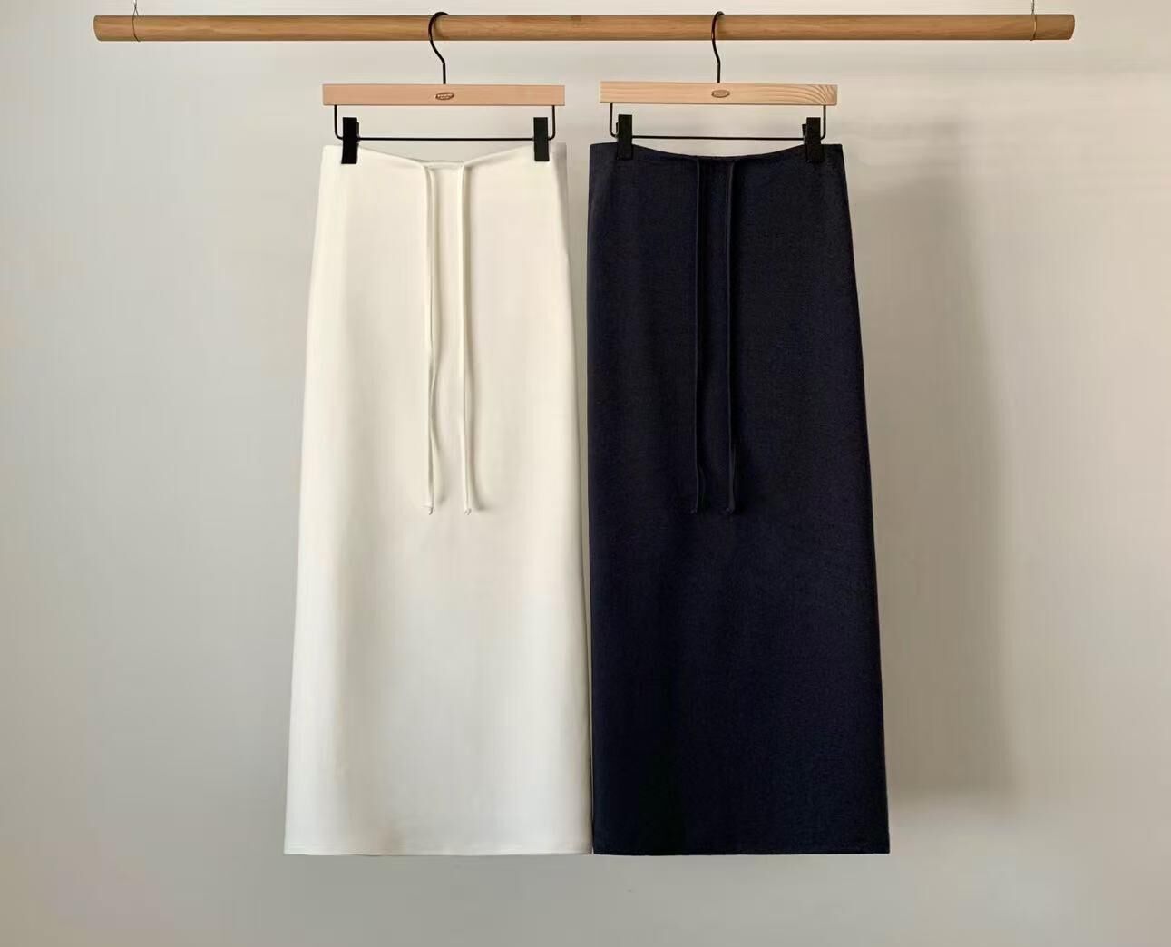 AU6061 緞面綁繩長裙