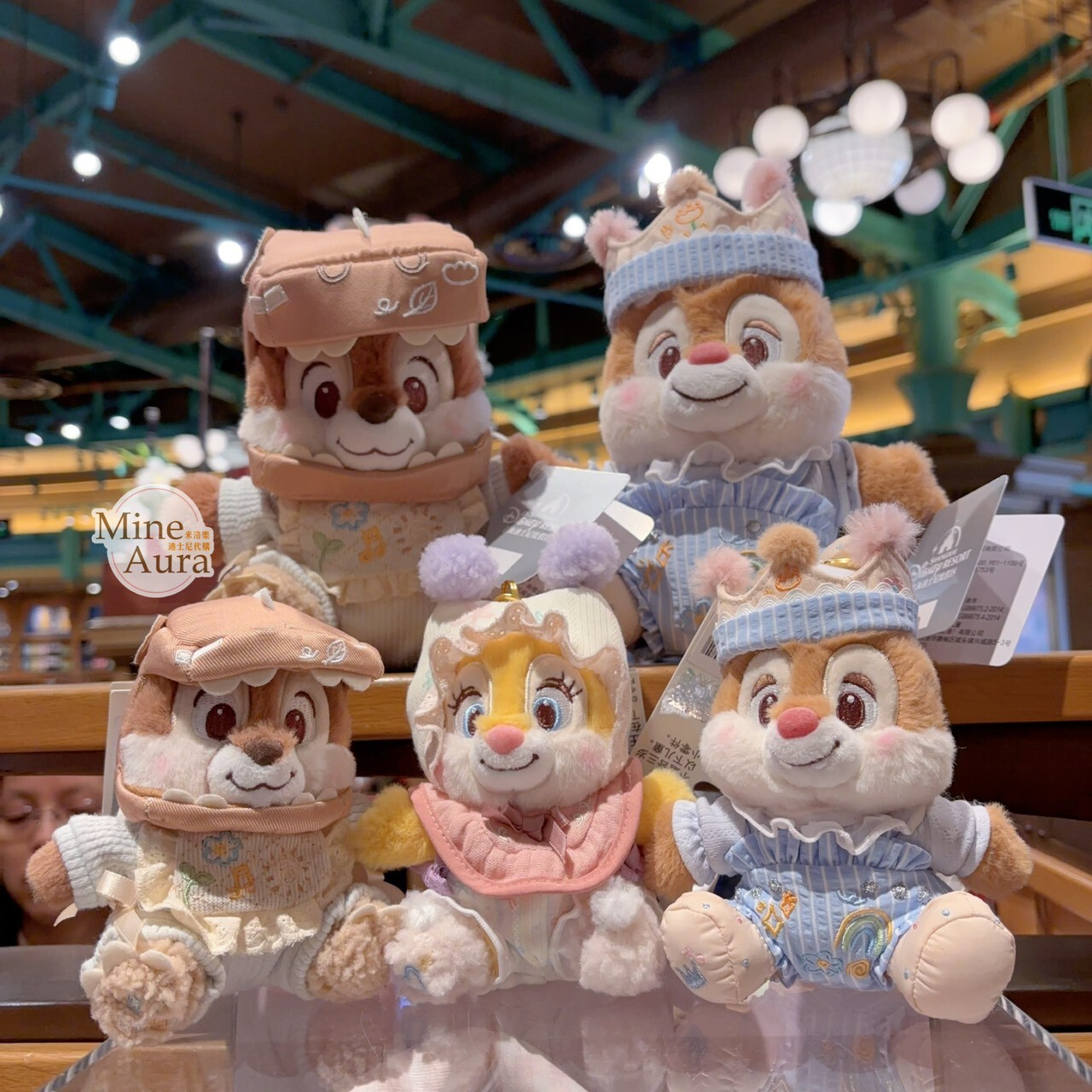 奇奇蒂蒂 Chip 'n Dale 童話王國系列 黑鼻 奇奇 Chip 造型 絨毛 鑰匙圈 吊飾 -上海迪士尼樂園