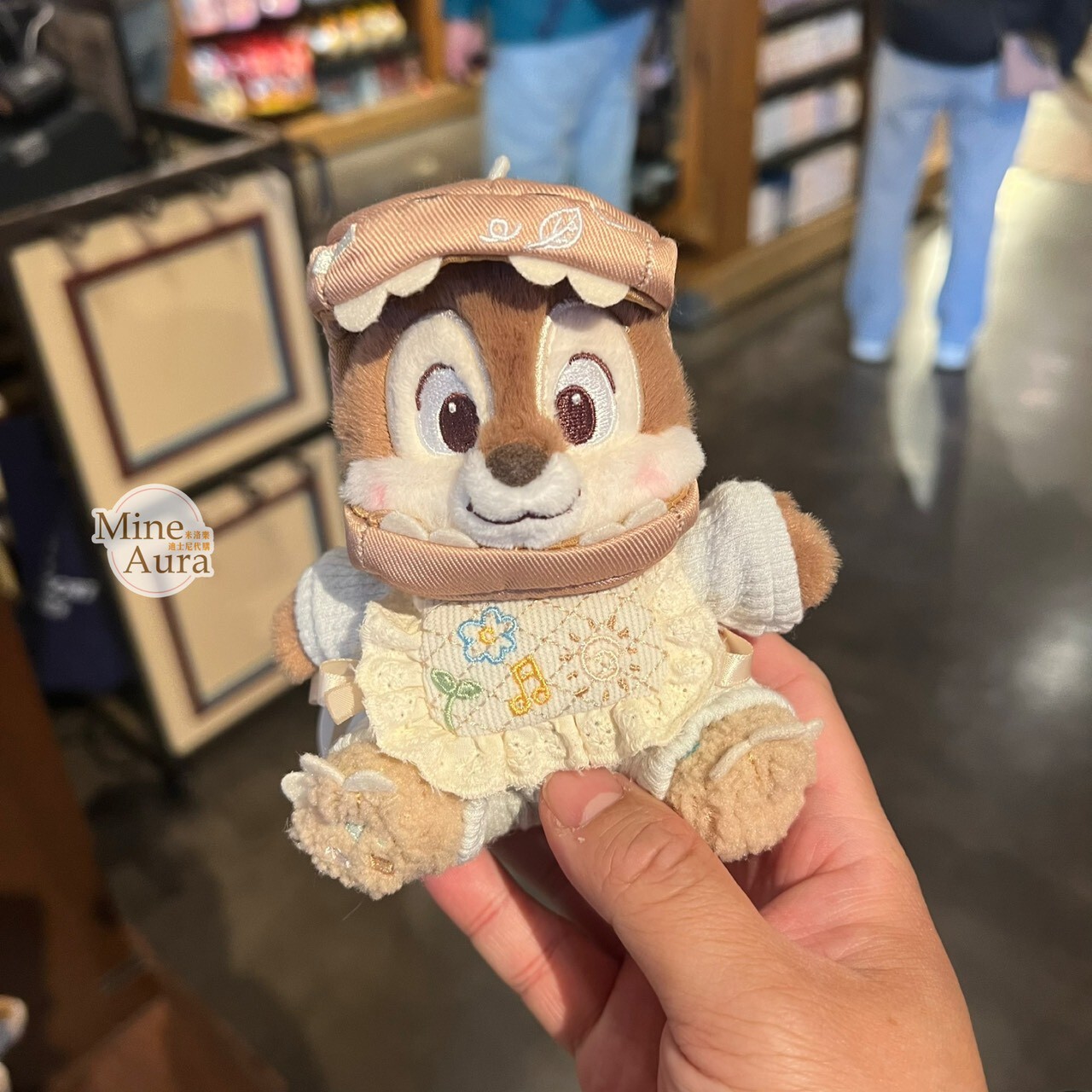 奇奇蒂蒂 Chip 'n Dale 童話王國系列 黑鼻 奇奇 Chip 造型 絨毛 鑰匙圈 吊飾 -上海迪士尼樂園