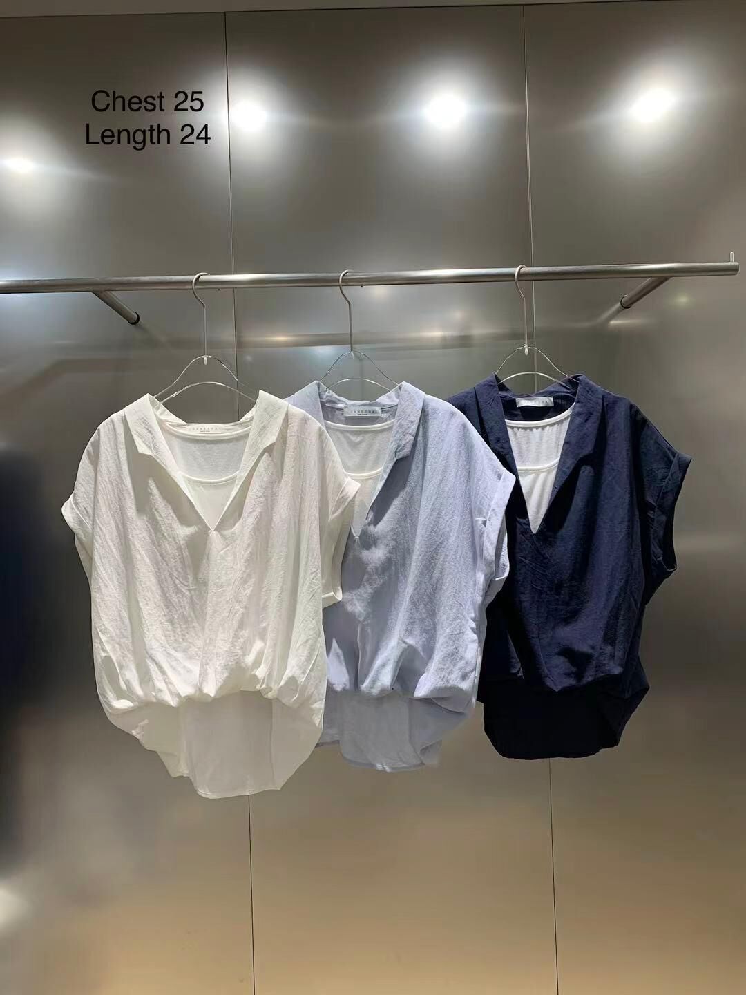 XQ050 假兩件拼接 V 領襯衫