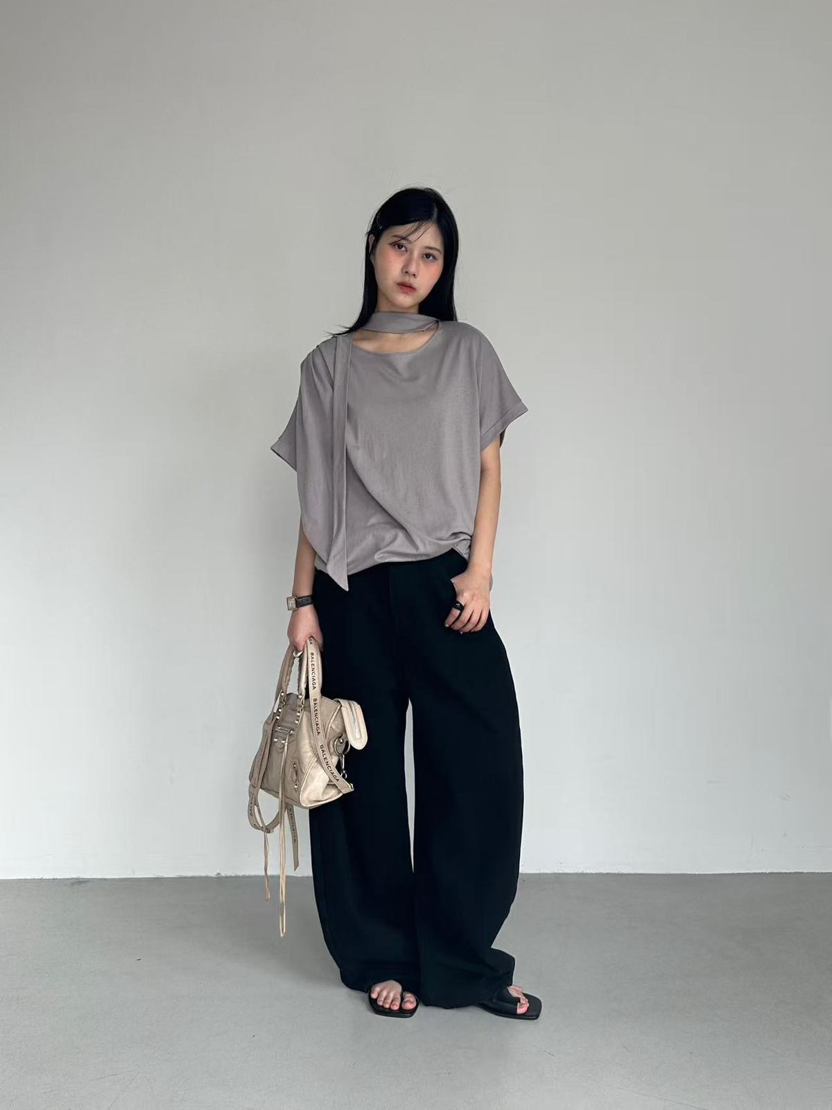 XQ002 不規則垂墜感上衣