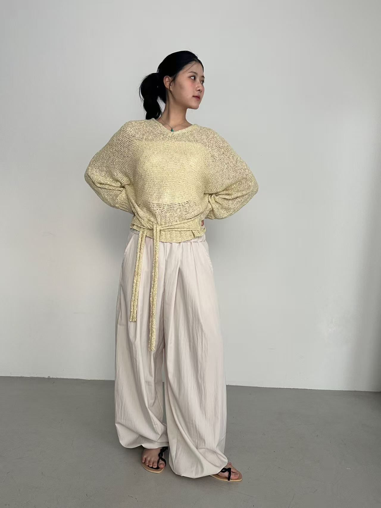 XQ005 寬鬆設計V 領針織衫