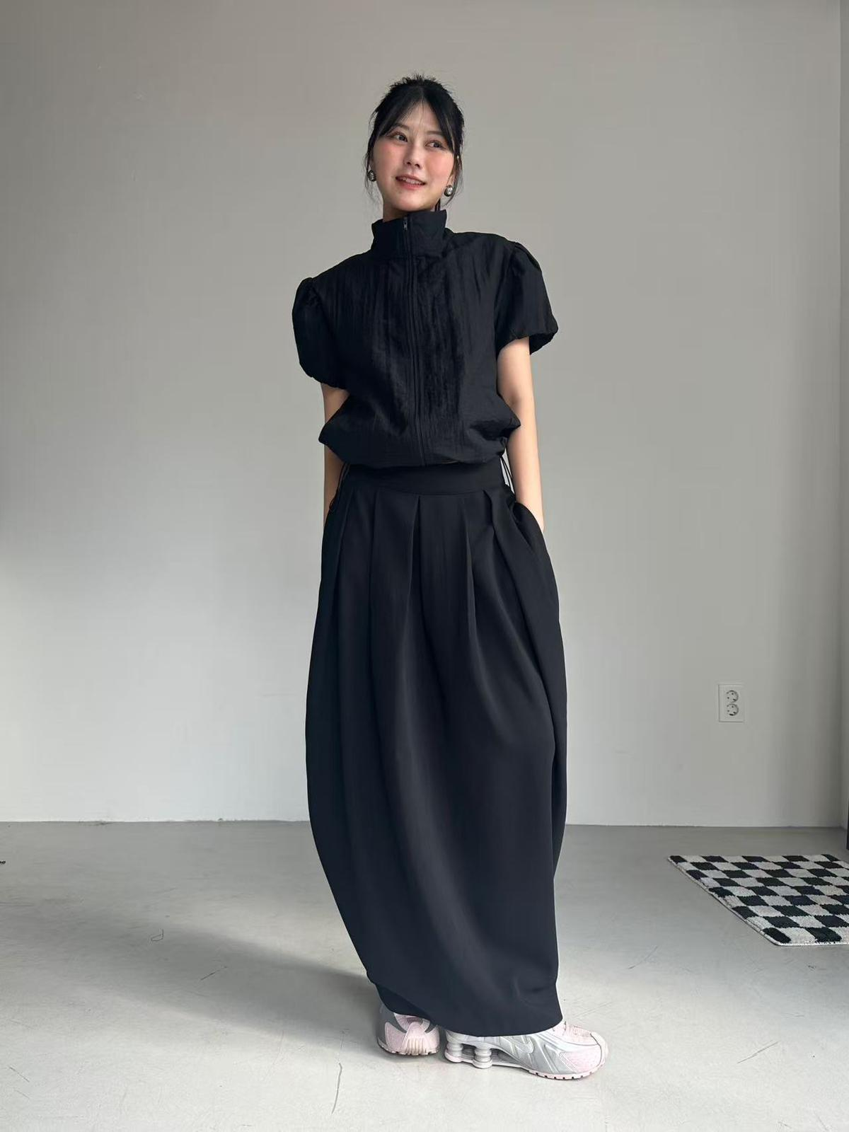 XQ034 黑色打褶寬版長褲