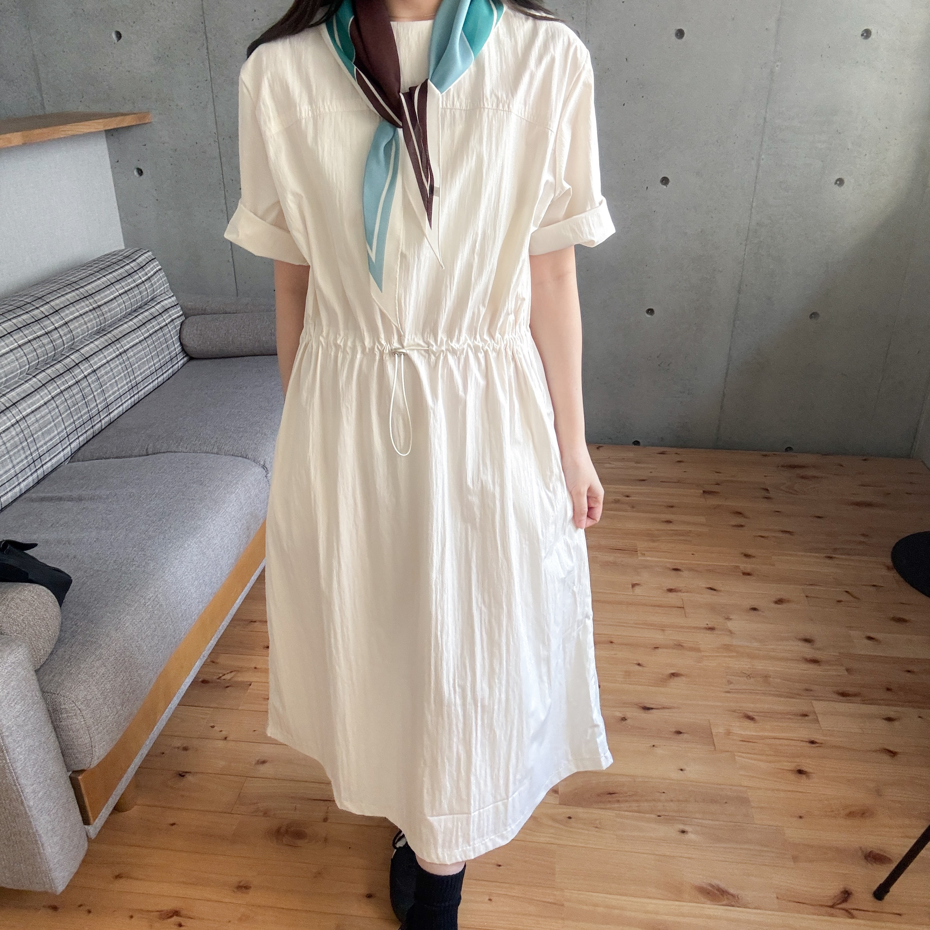 束腰風褸料連身裙