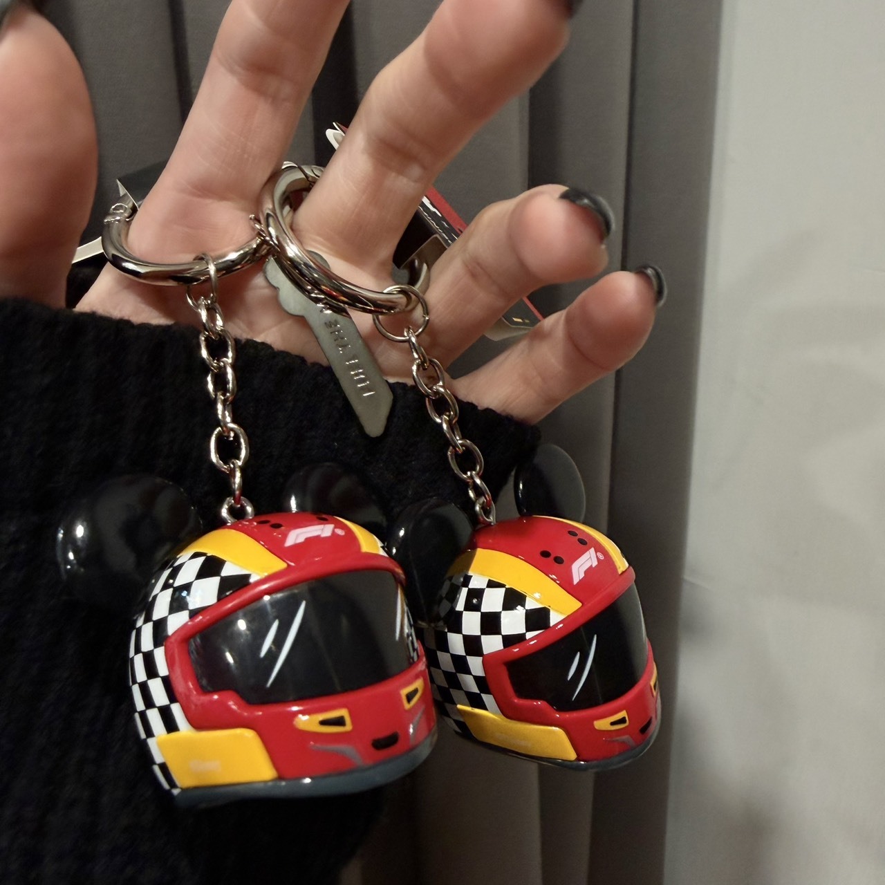 MINISO x F1 x Disney 上海限定 米奇頭盔 鑰匙圈 吊飾