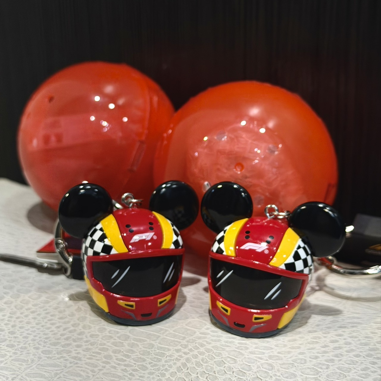 MINISO x F1 x Disney 上海限定 米奇頭盔 鑰匙圈 吊飾