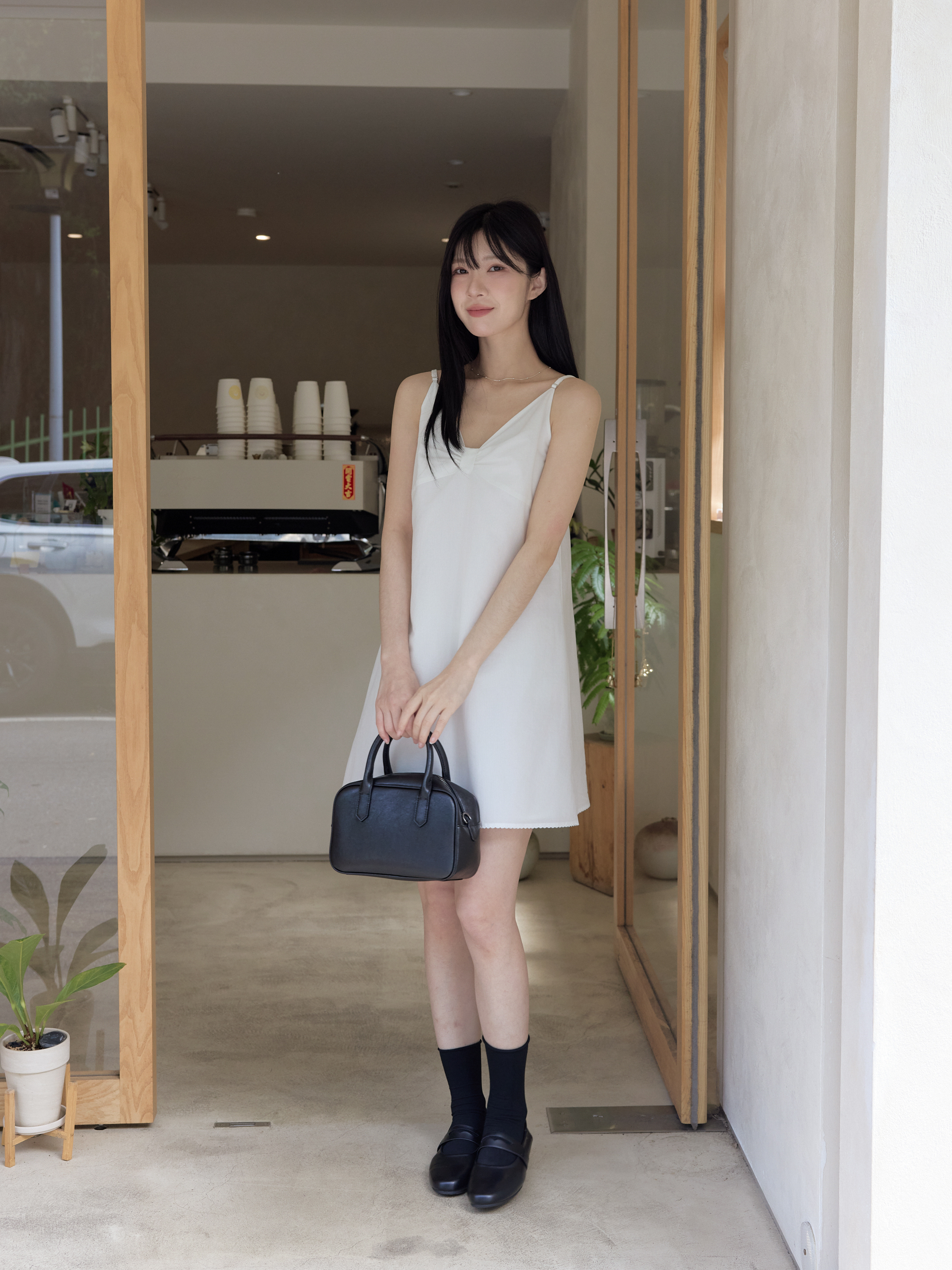 前抓皺細肩帶短洋