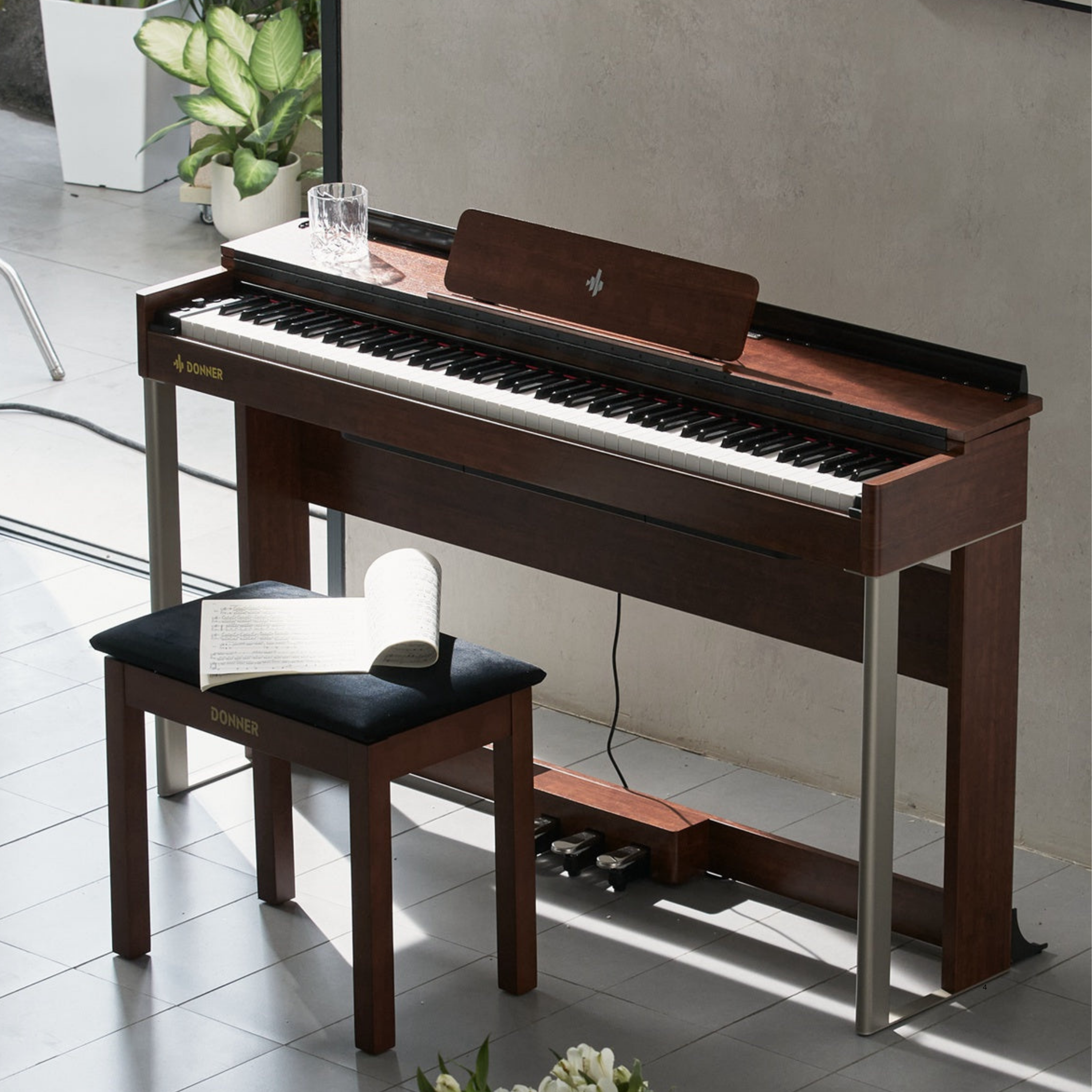 Donner Donner DDP-200 木質 88鍵 電鋼琴 動態分級 錘擊式 專業逐級配重 立式 數位鋼琴 第 4 張圖片｜三峽鍵盤 / 鋼琴