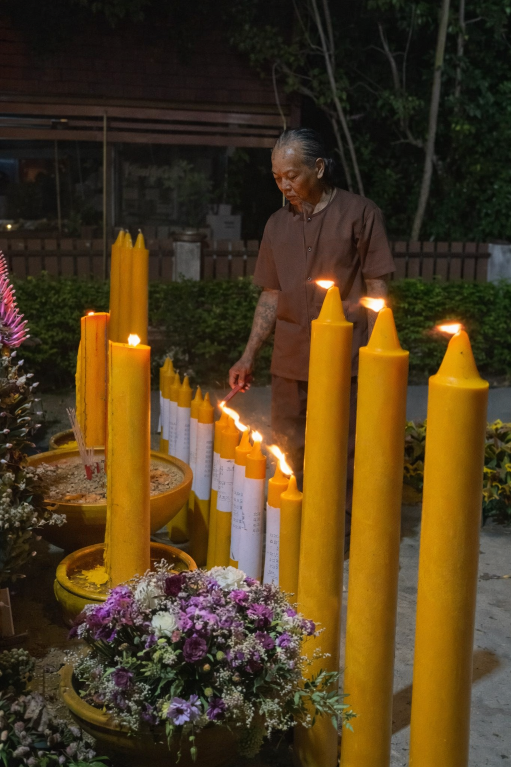 泰國 阿贊佑師傅 許願大蠟燭法事 祈福儀式 招財轉運願望供奉服務