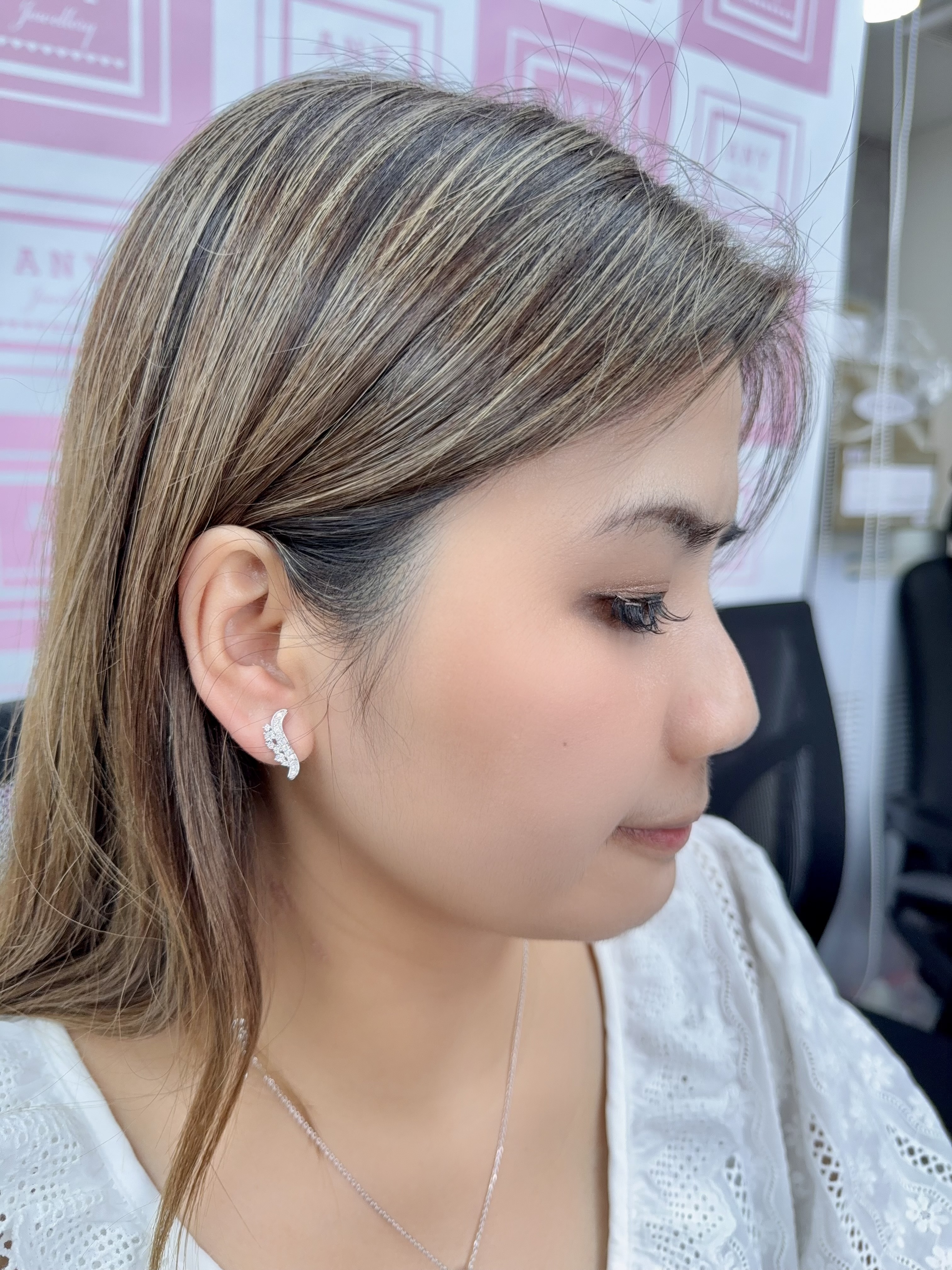 AQ46 E4103 Chanmpagne Bubble Earrings 香檳氣泡（莫桑）$398