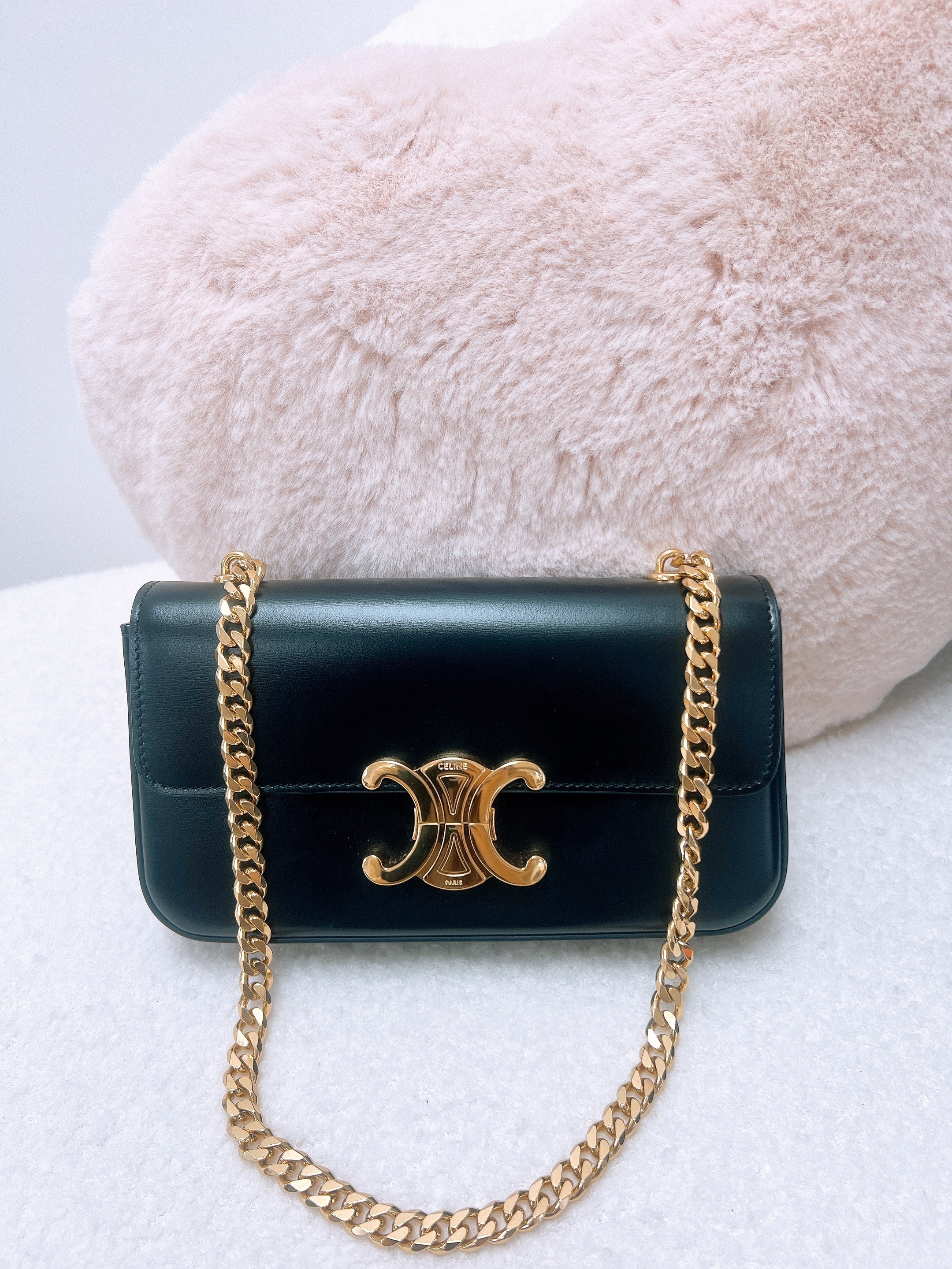 Celine triomphe claude chain shoulder bag (black GHW)