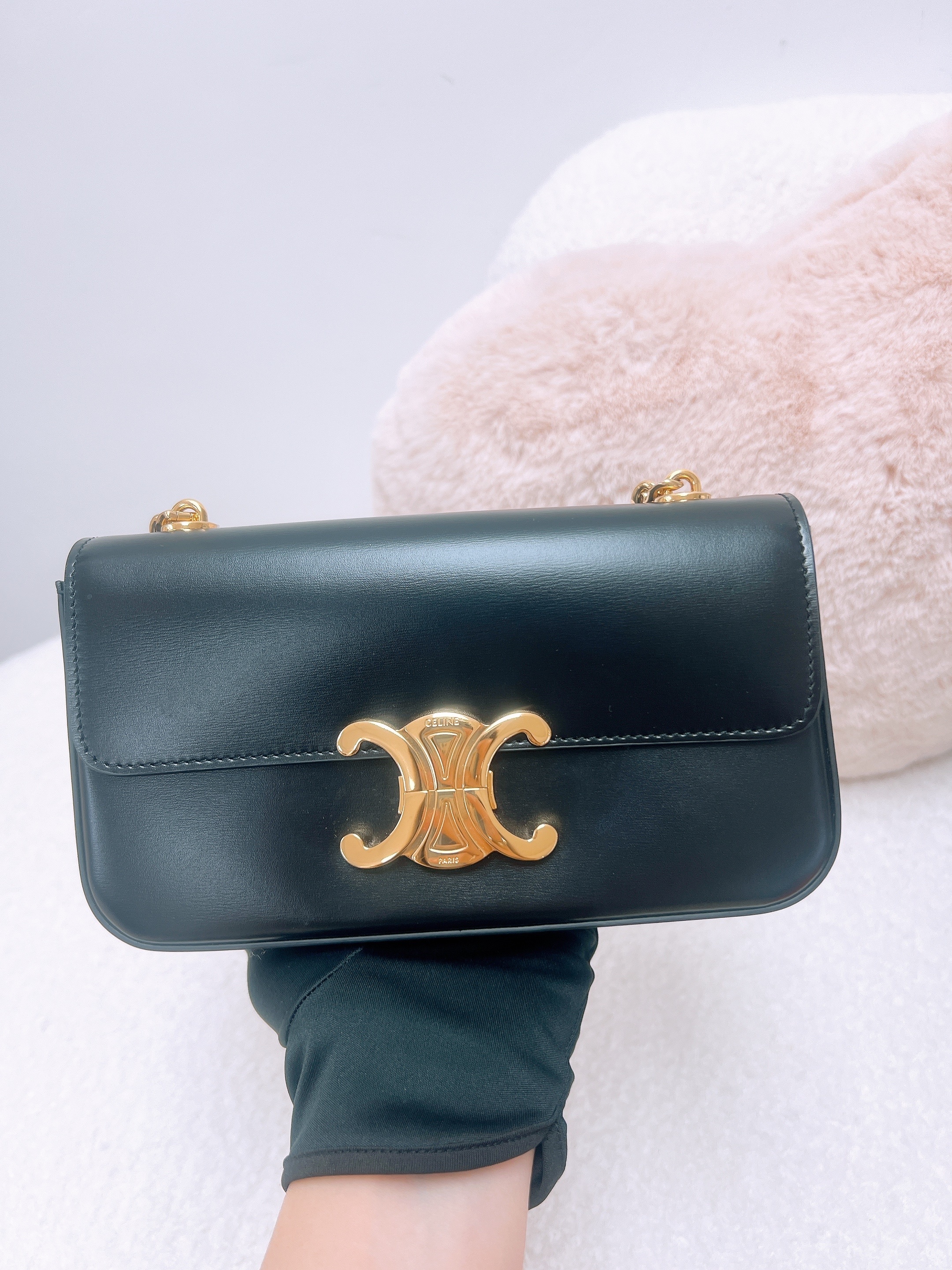 Celine triomphe claude chain shoulder bag (black GHW)