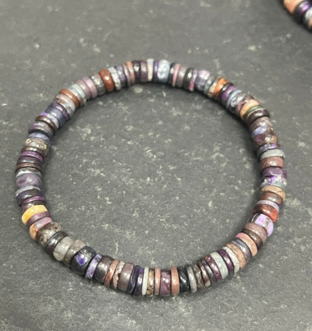 0402gz29-舒俱來-SJL185春彩圓餅手串（A29）