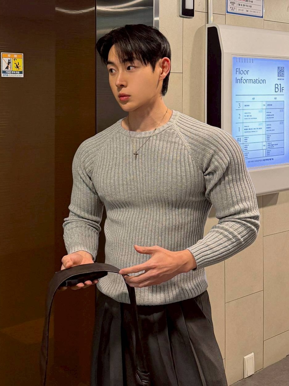 羅紋插肩袖肌肉針織衫