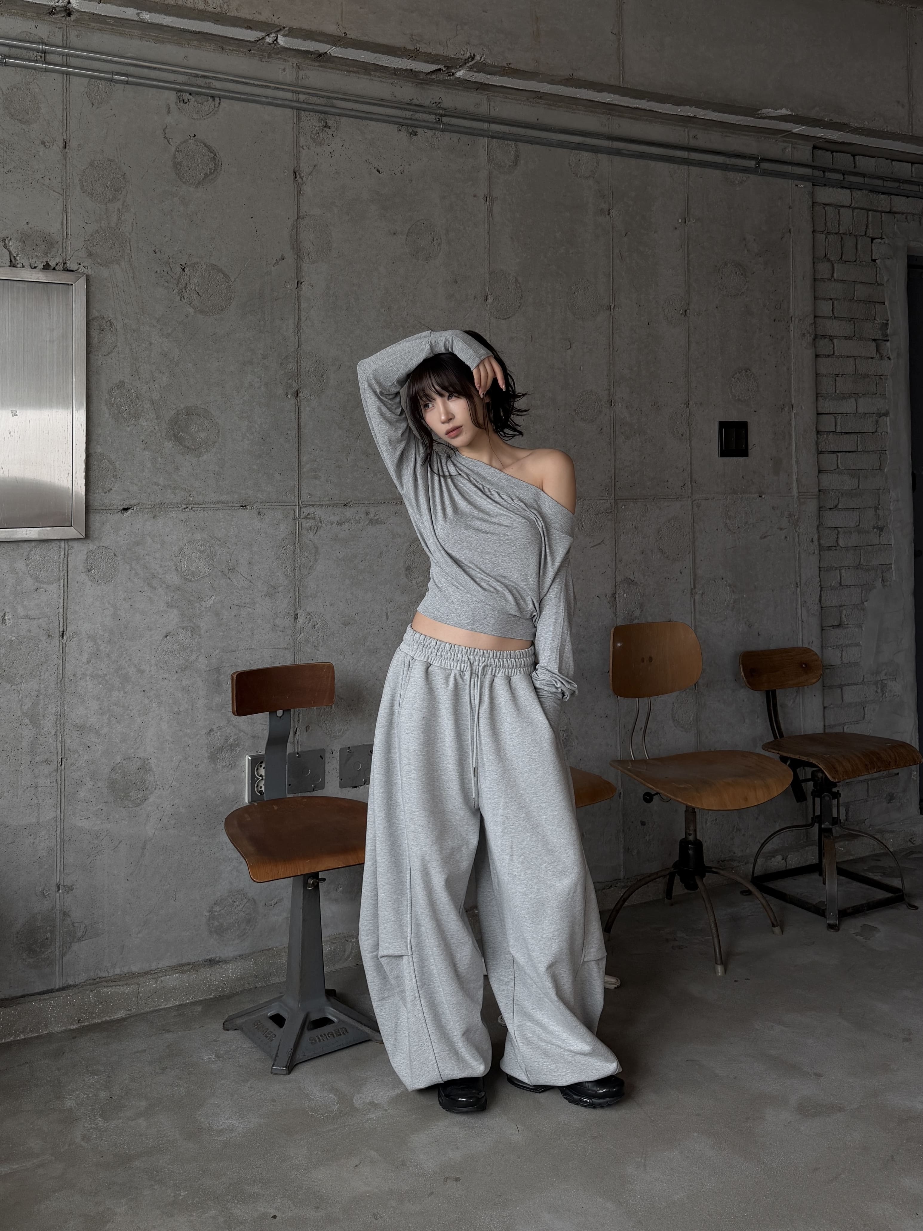 ［IDEAL MADE］側打褶 弧形剪裁 寬鬆棉褲