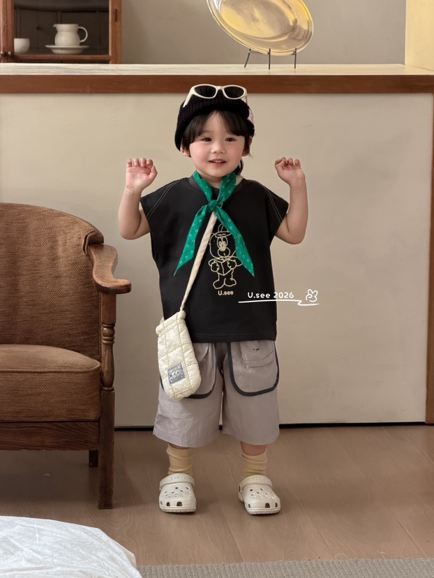 小童看書熊背心