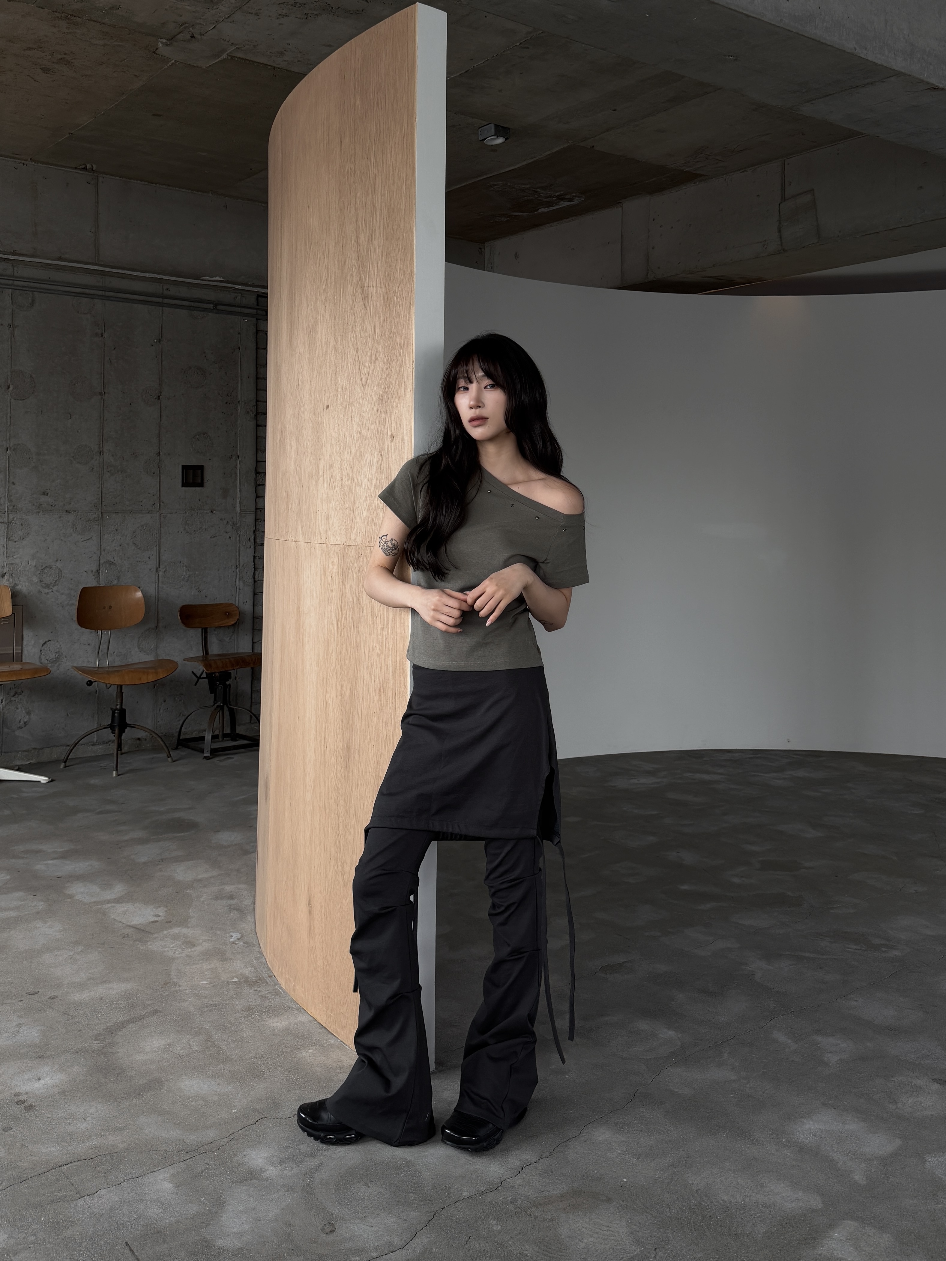 俐落修身 層次綁帶裙褲