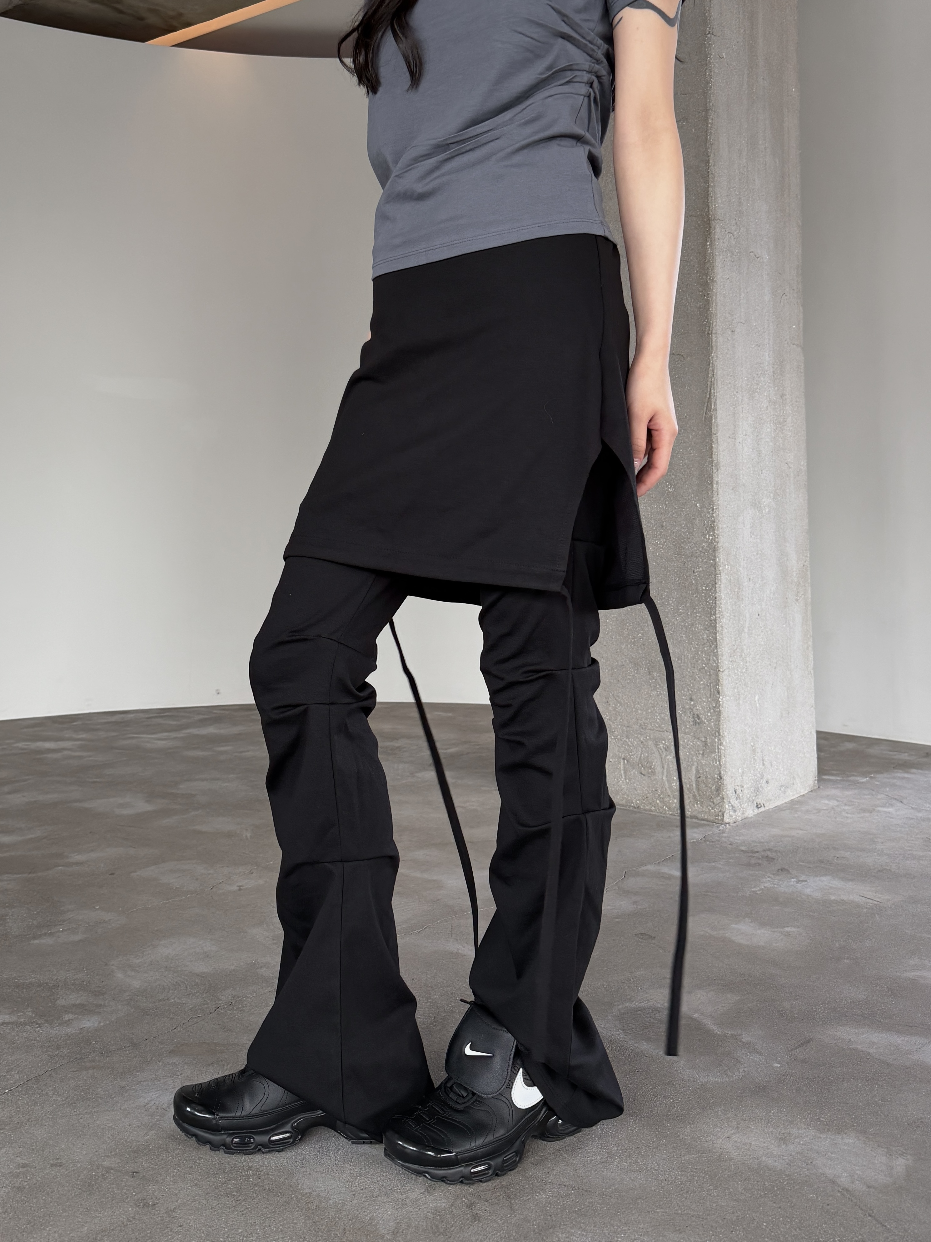 俐落修身 層次綁帶裙褲