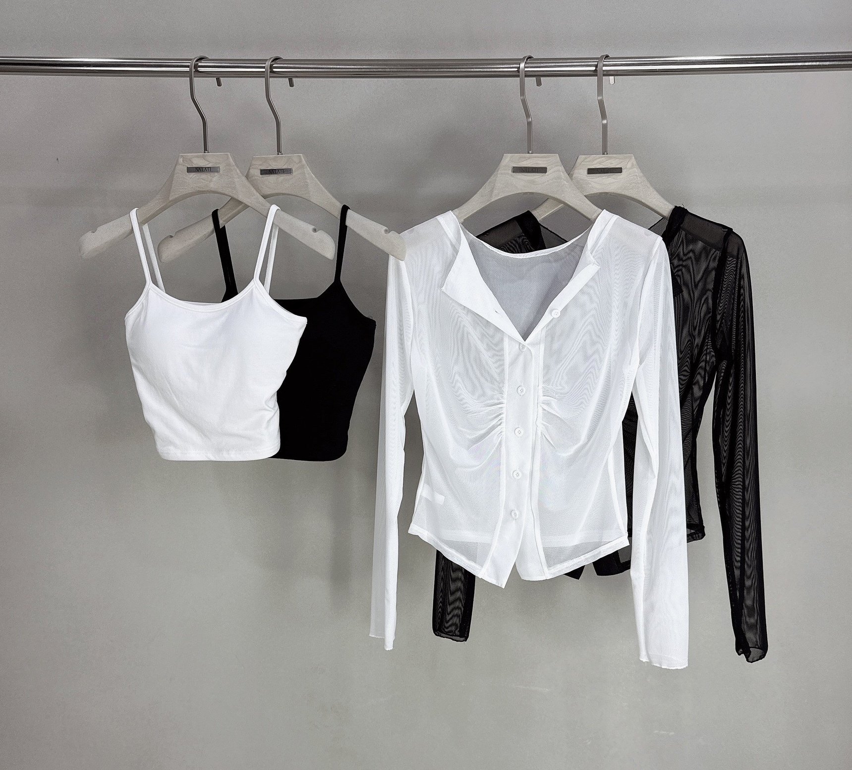 抓皺排釦網紗透膚衣+小可愛