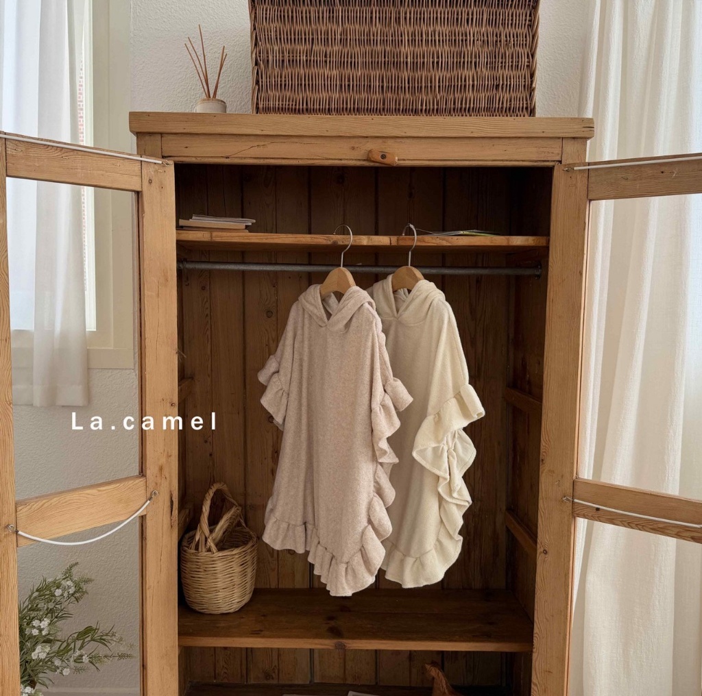 正韓夏Lacamel 兩色連帽花邊浴巾