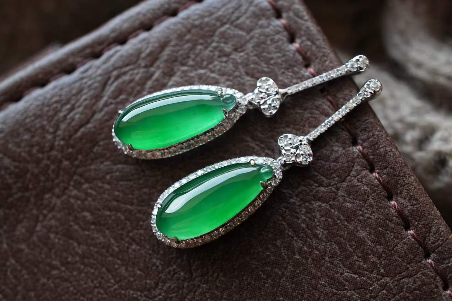 325816 翡翠高冰種辣陽綠福瓜耳墜