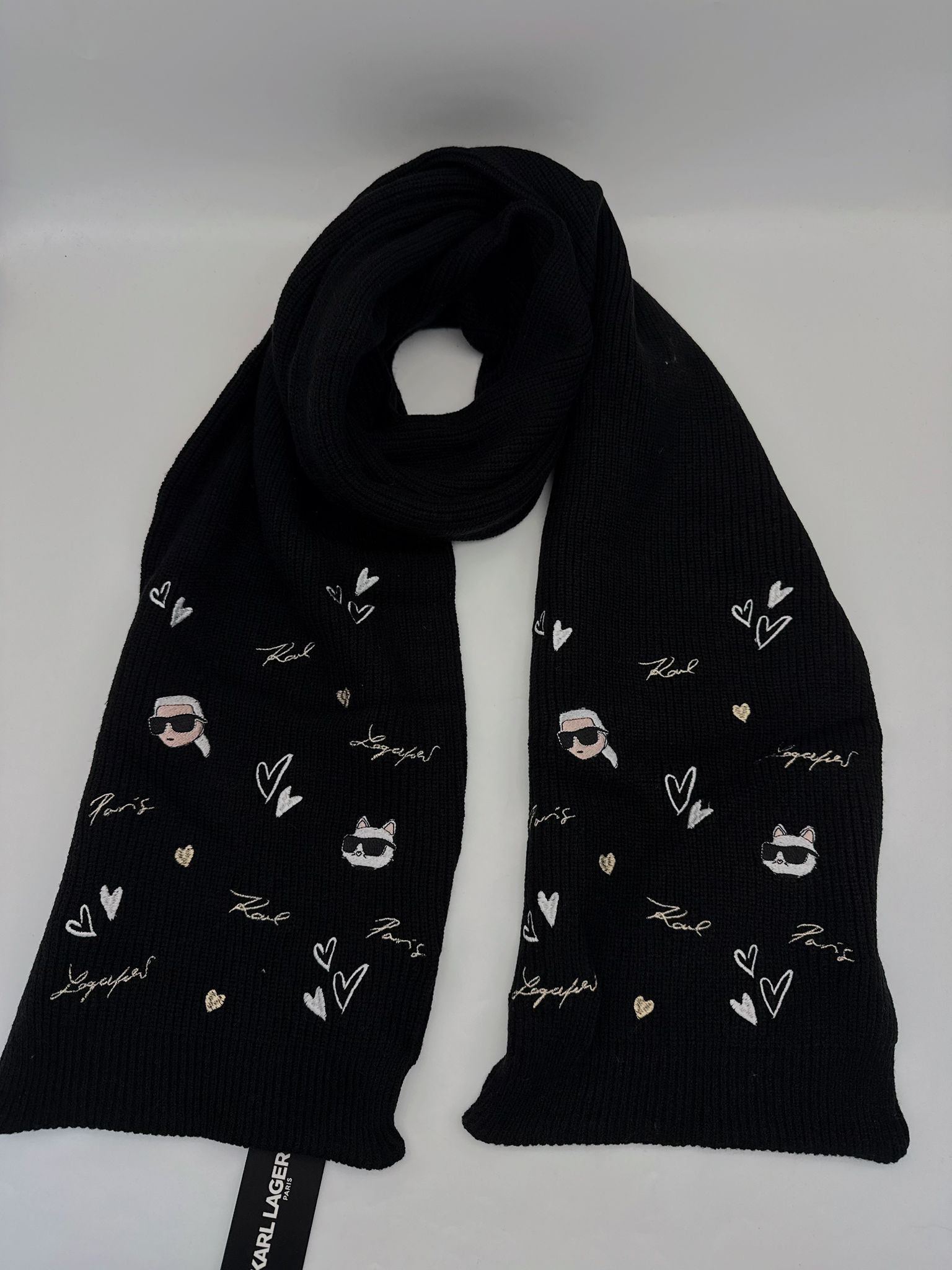 LYS01489 Karl 老佛爺針織刺繡Logo圍巾